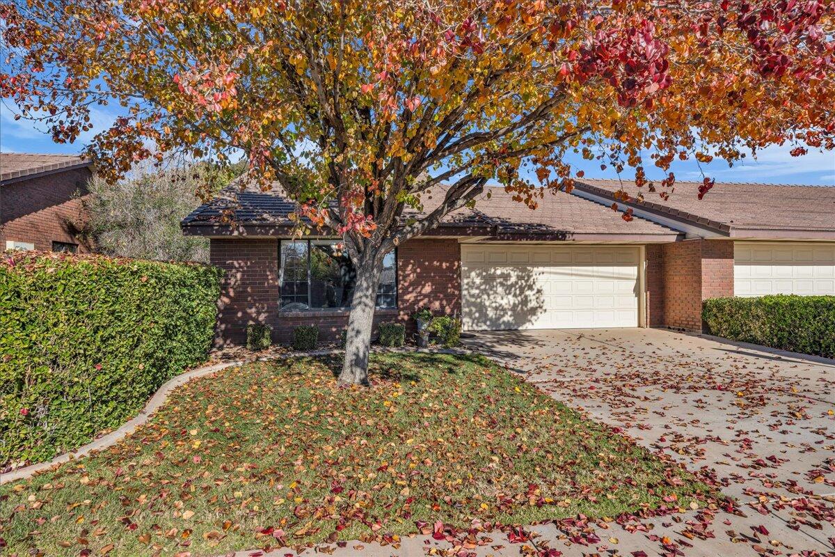 COTTONWOOD TOWNHOMES - Residential