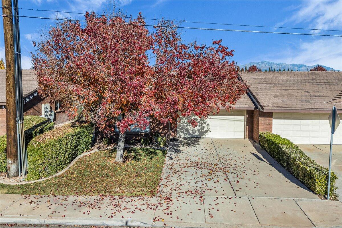 COTTONWOOD TOWNHOMES - Residential