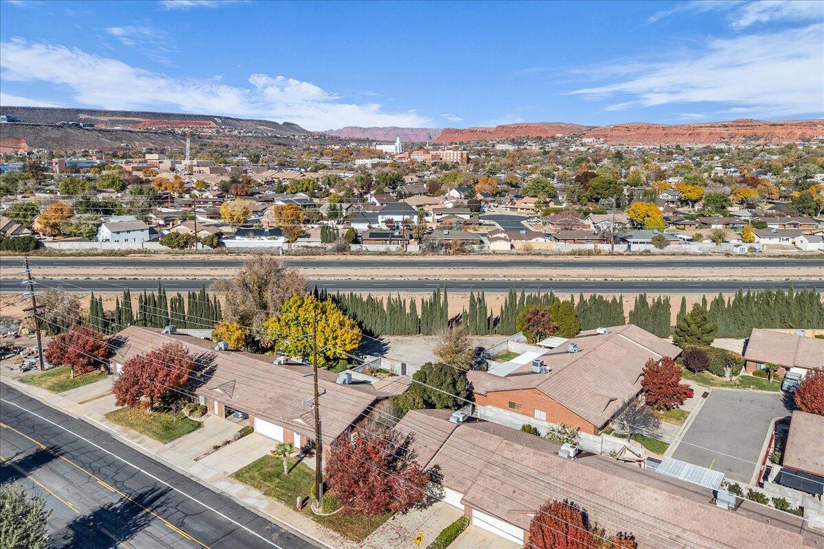 COTTONWOOD TOWNHOMES - Residential