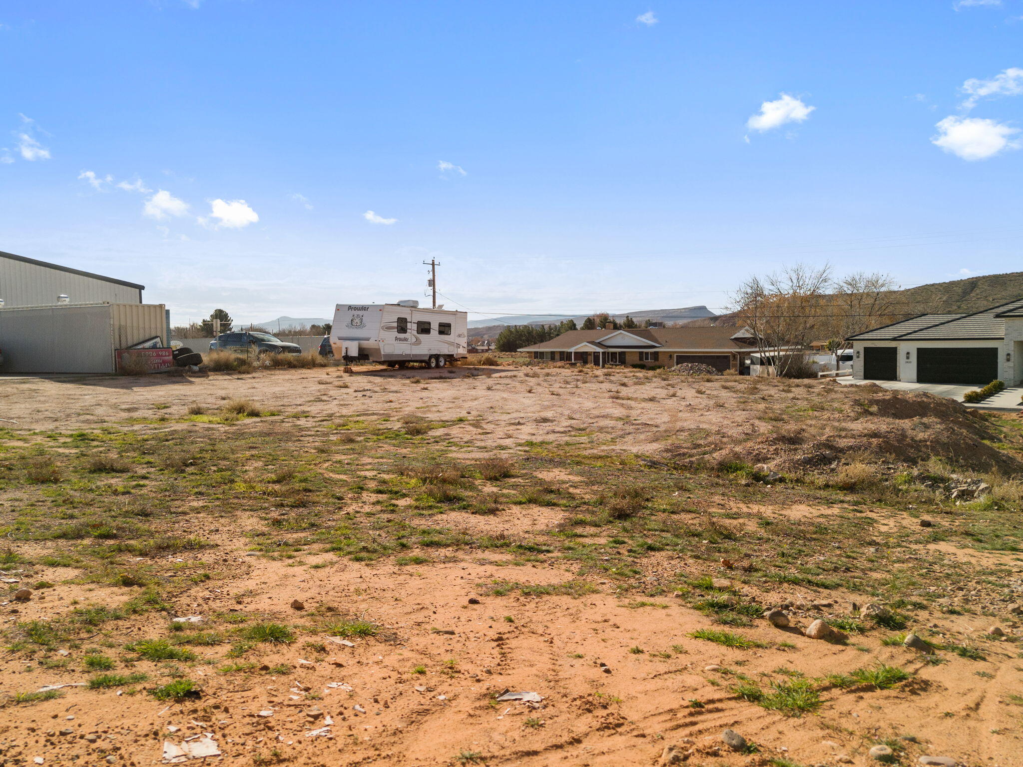 SANTA CLARA TOWNSITE AND FIELD - Land