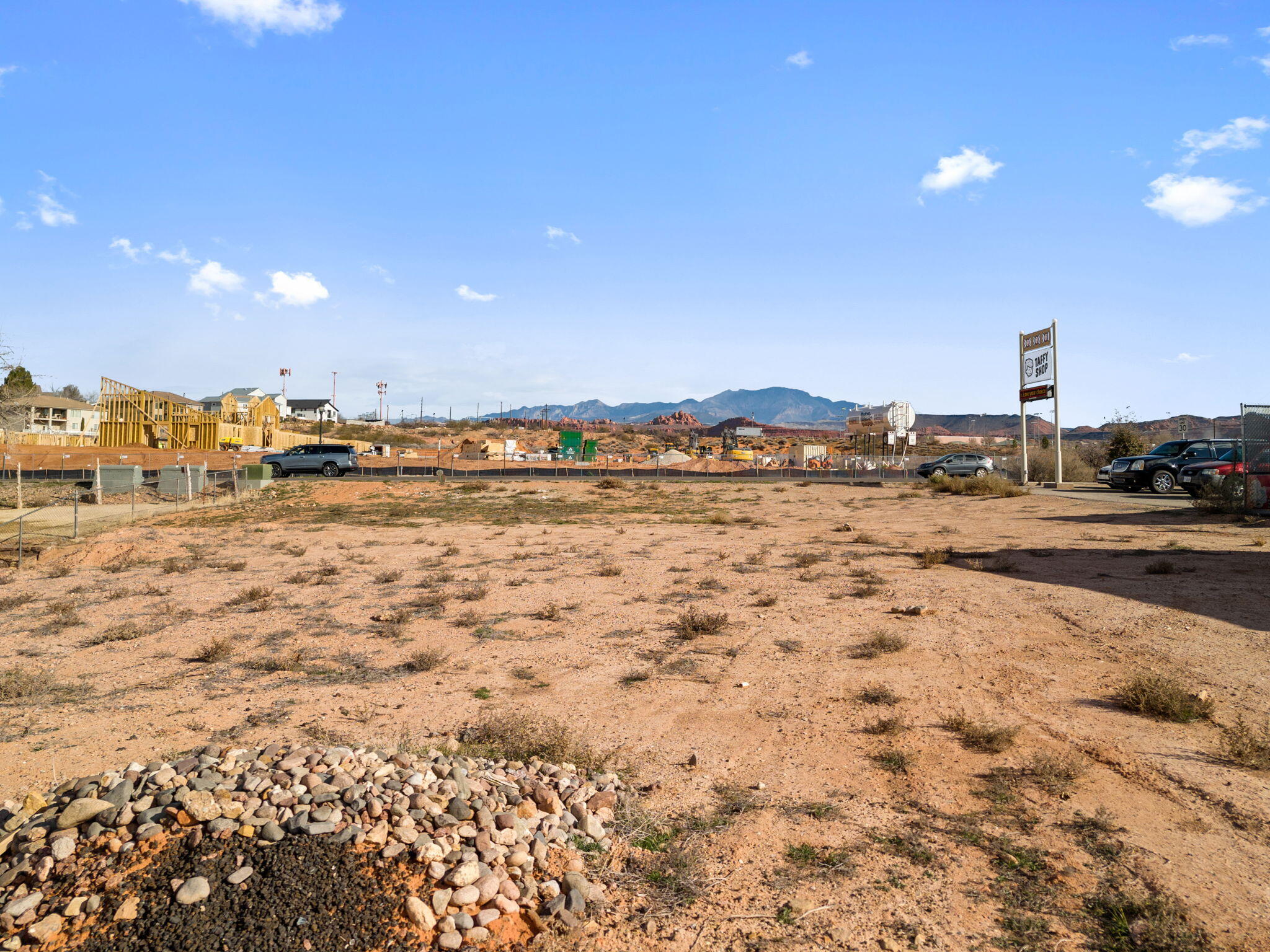 SANTA CLARA TOWNSITE AND FIELD - Land