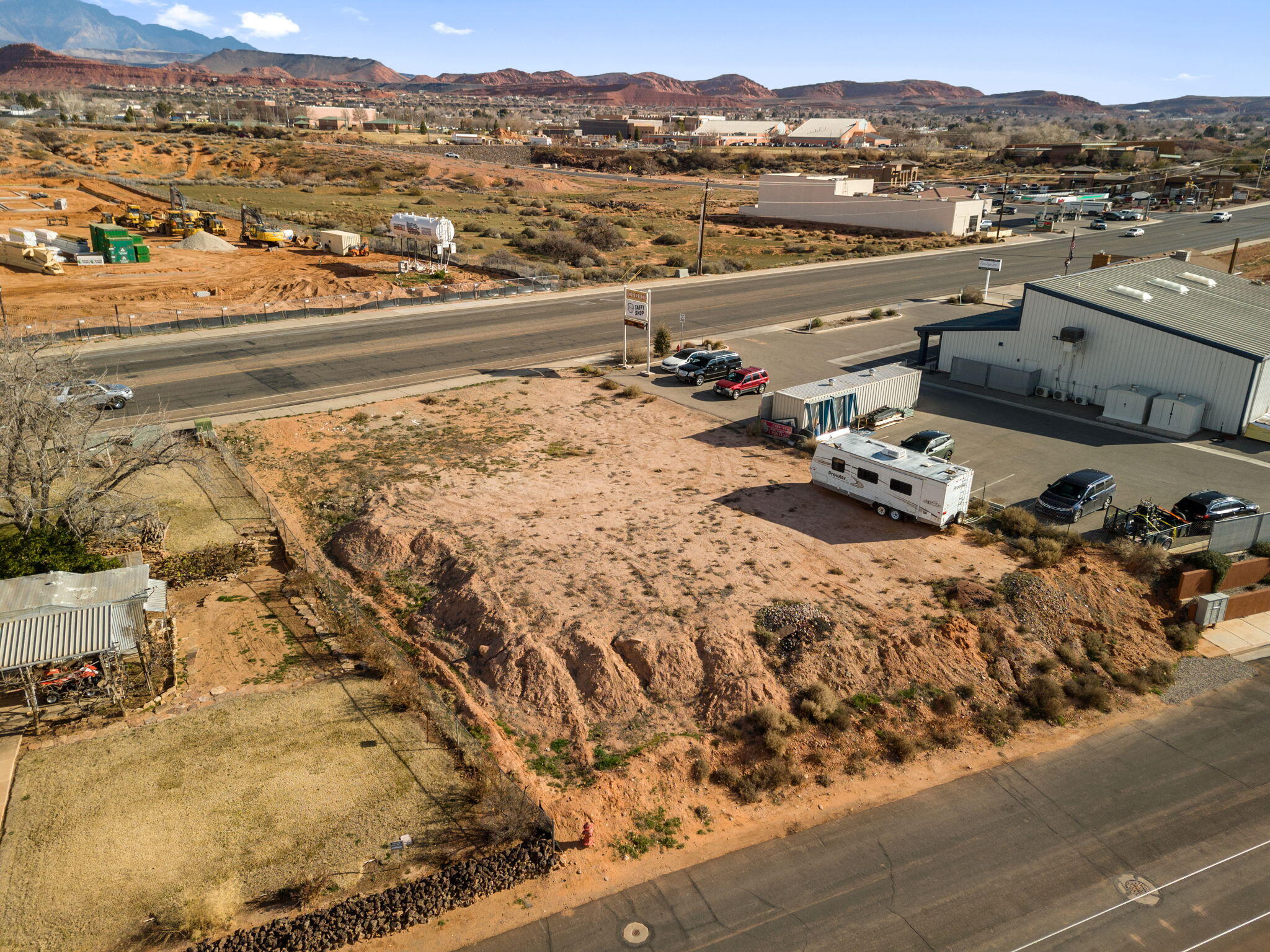 SANTA CLARA TOWNSITE AND FIELD - Land