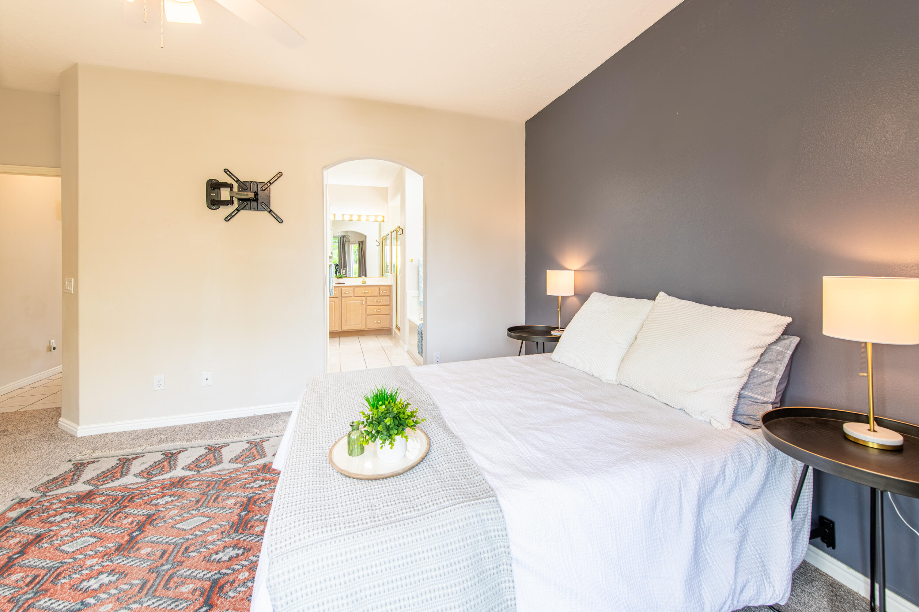 MIRAGE ESTATES - Residential