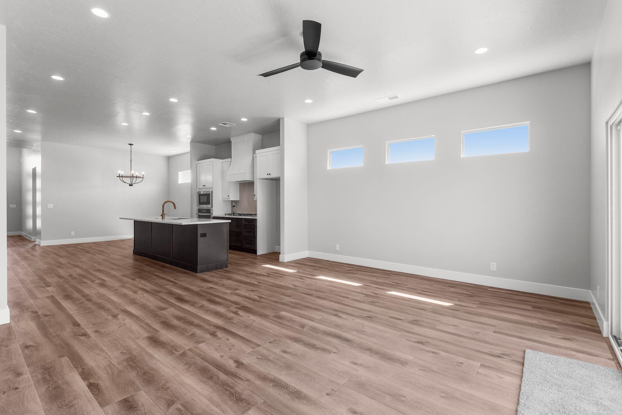 DESERT RIDGE ESTATES - Residential