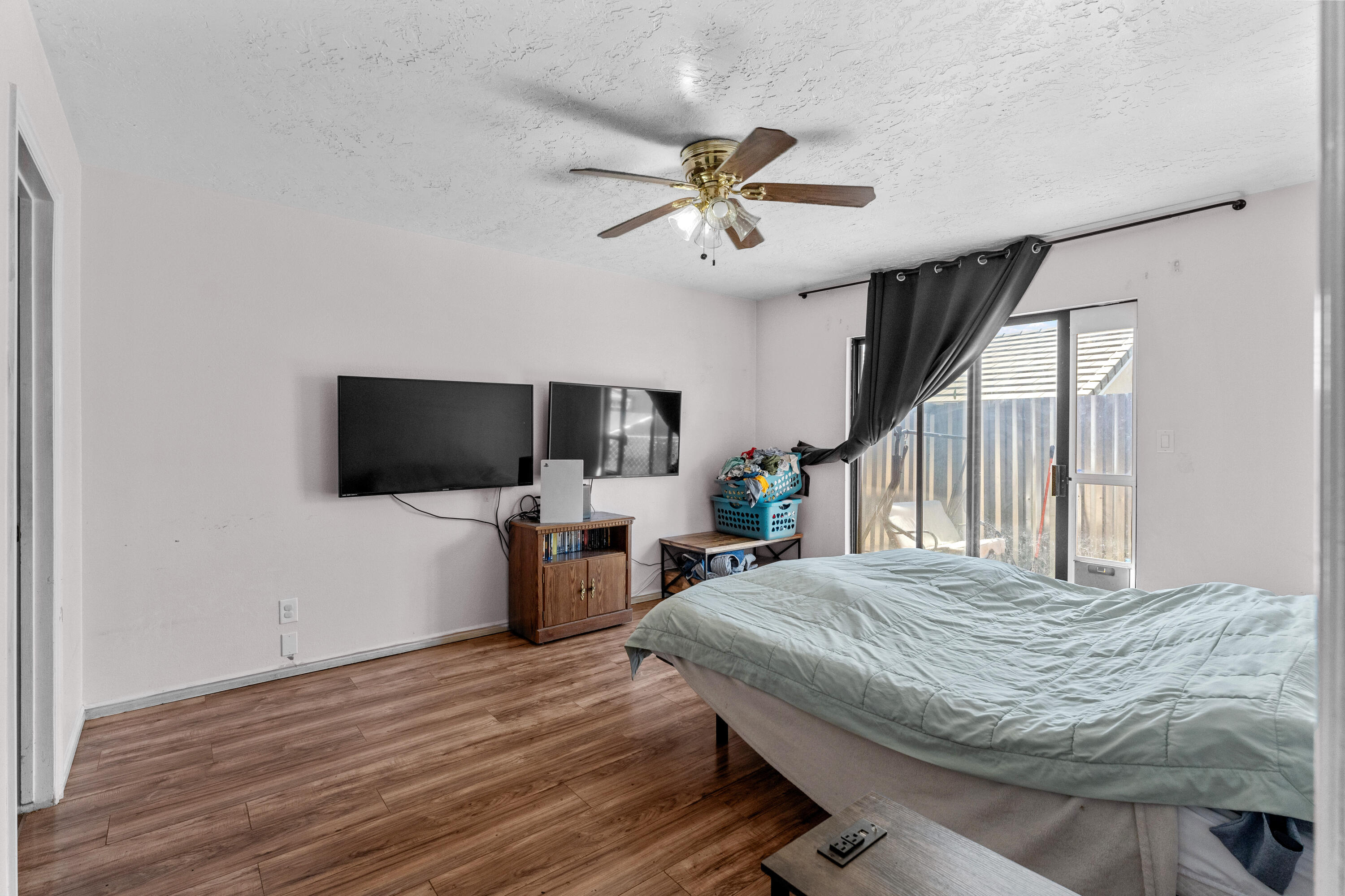 SUNNY VILLA TOWNHOMES - Residential