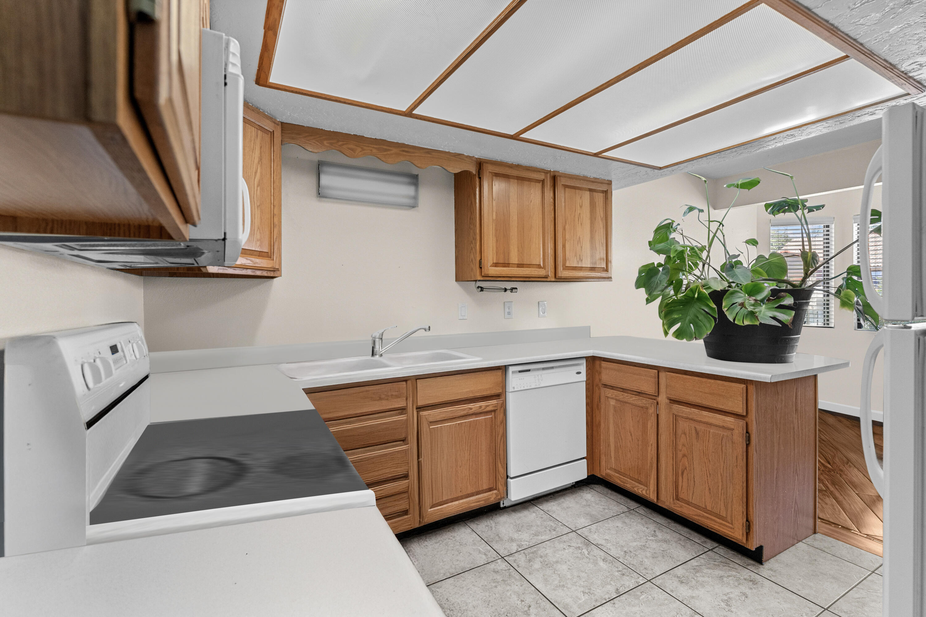 SUNNY VILLA TOWNHOMES - Residential