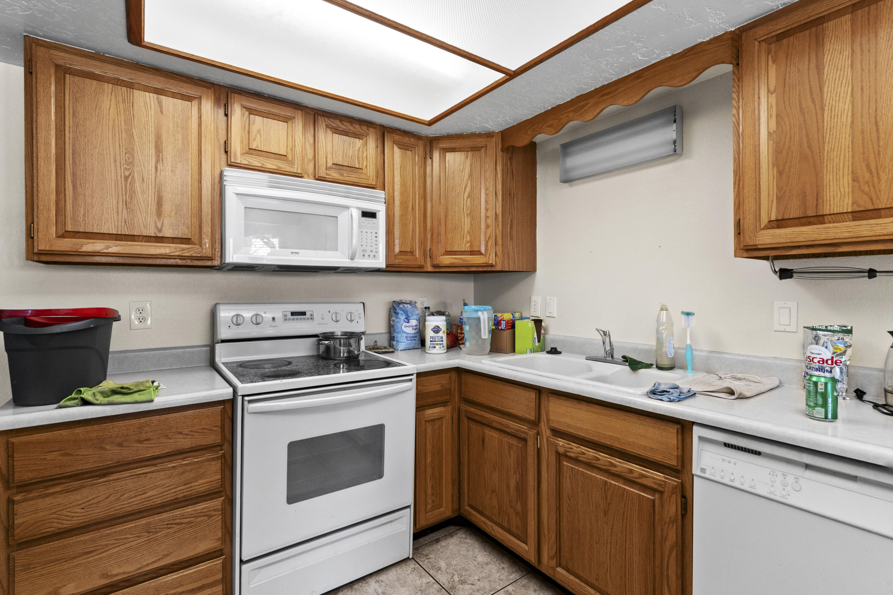 SUNNY VILLA TOWNHOMES - Residential