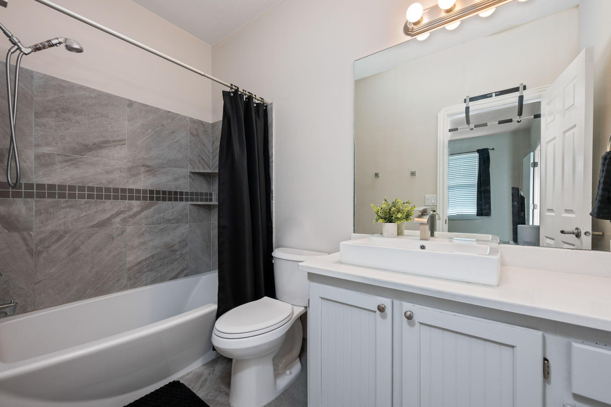 PINE VIEW ESTATES - Residential