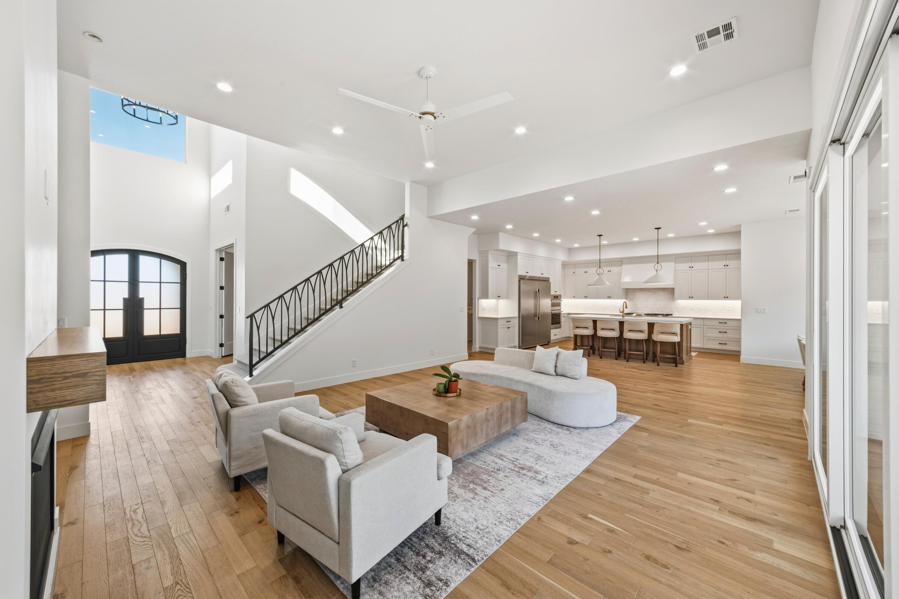 TEAKWOOD - Residential