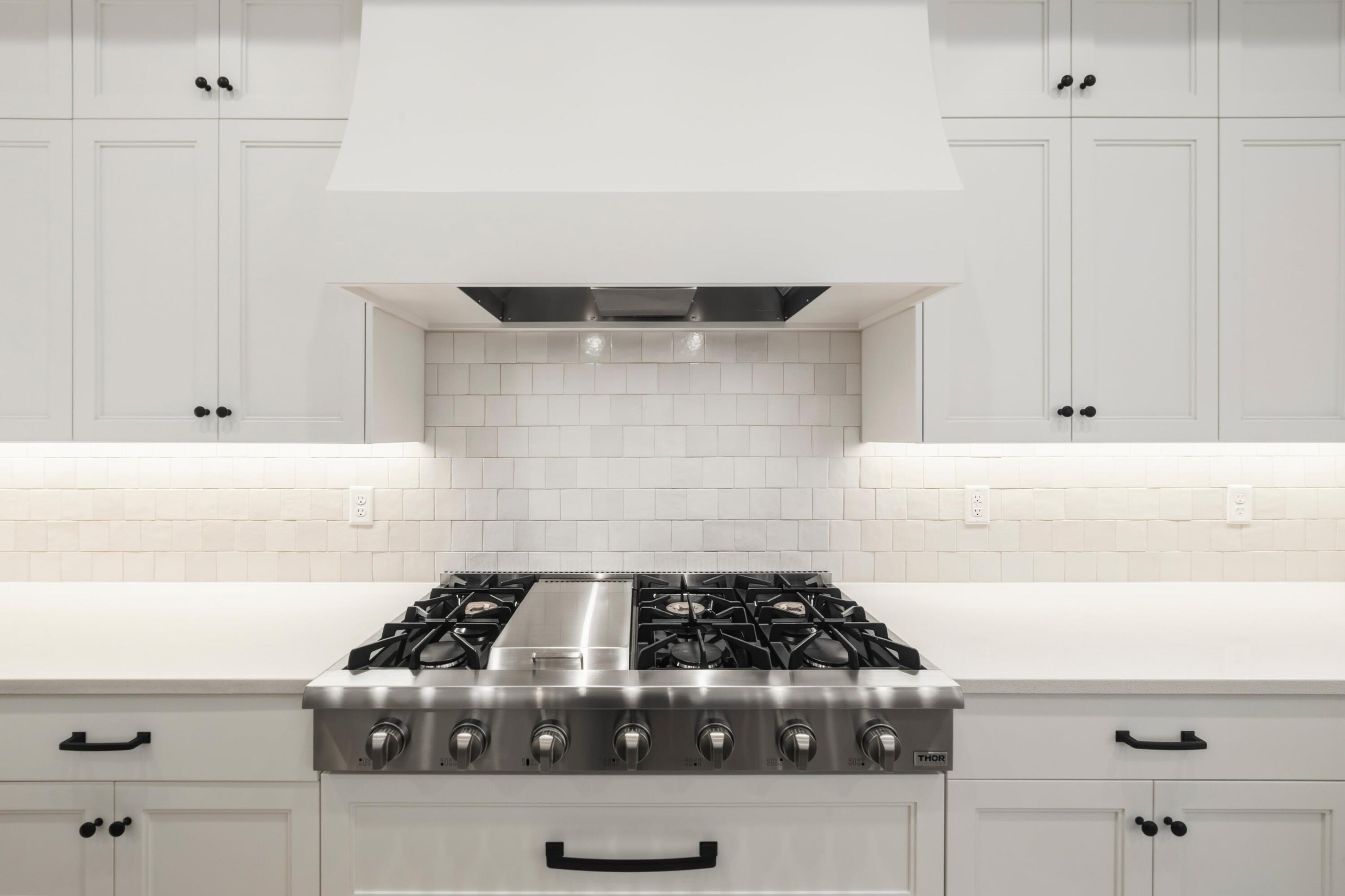 TEAKWOOD - Residential