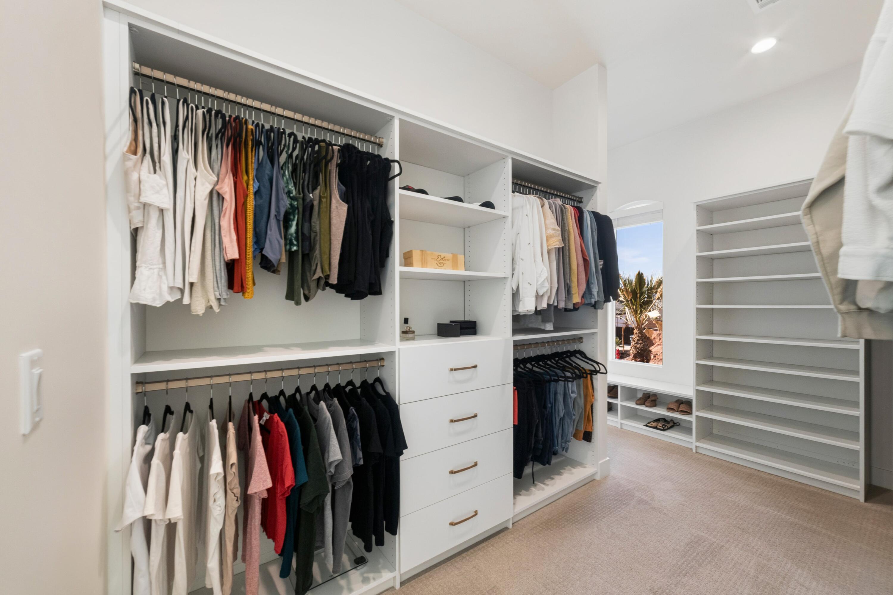 TEAKWOOD - Residential