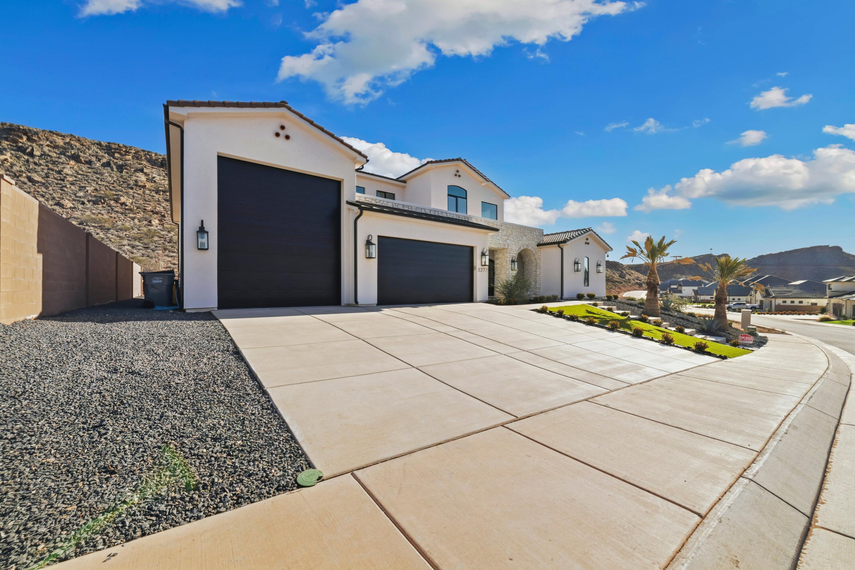 TEAKWOOD - Residential