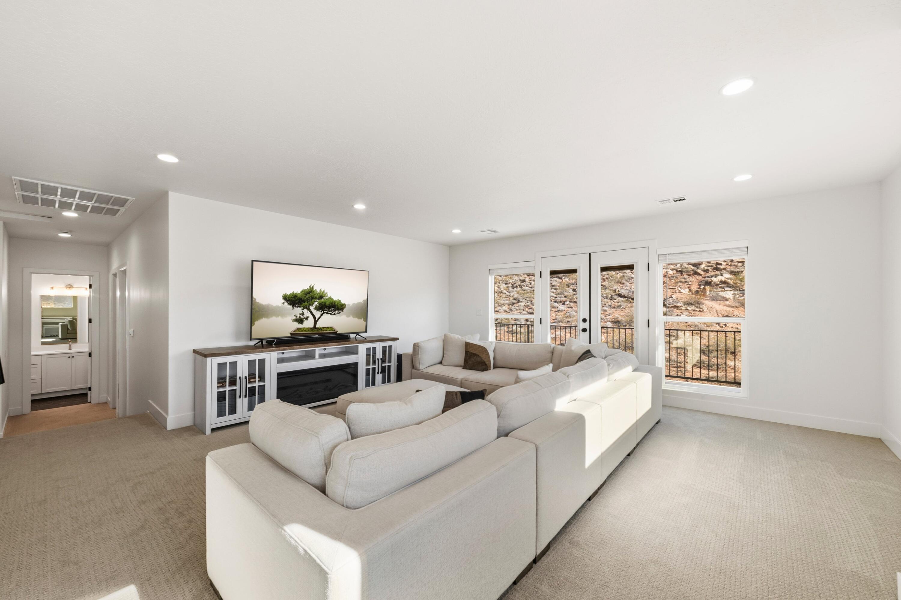 TEAKWOOD - Residential