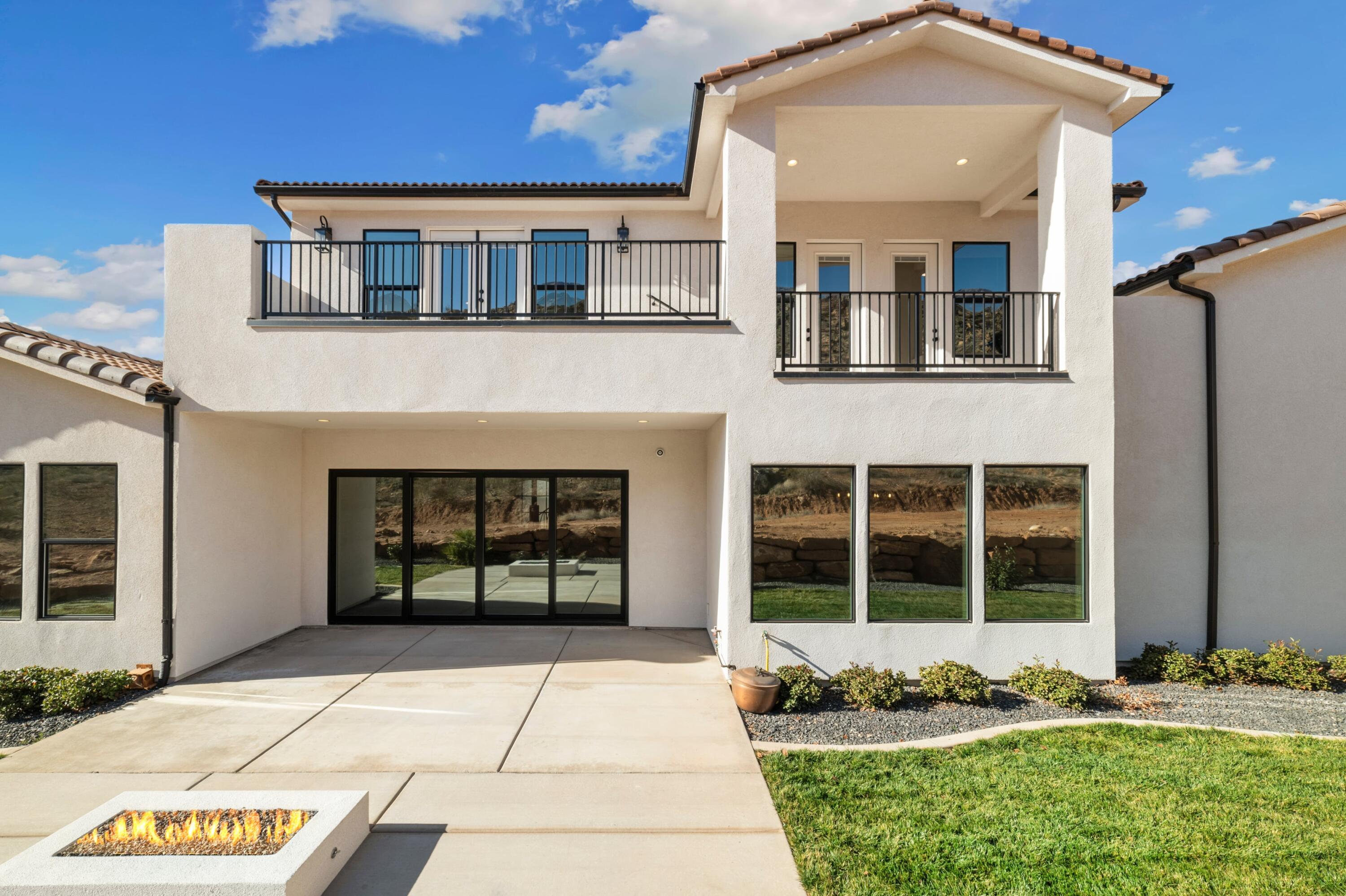 TEAKWOOD - Residential