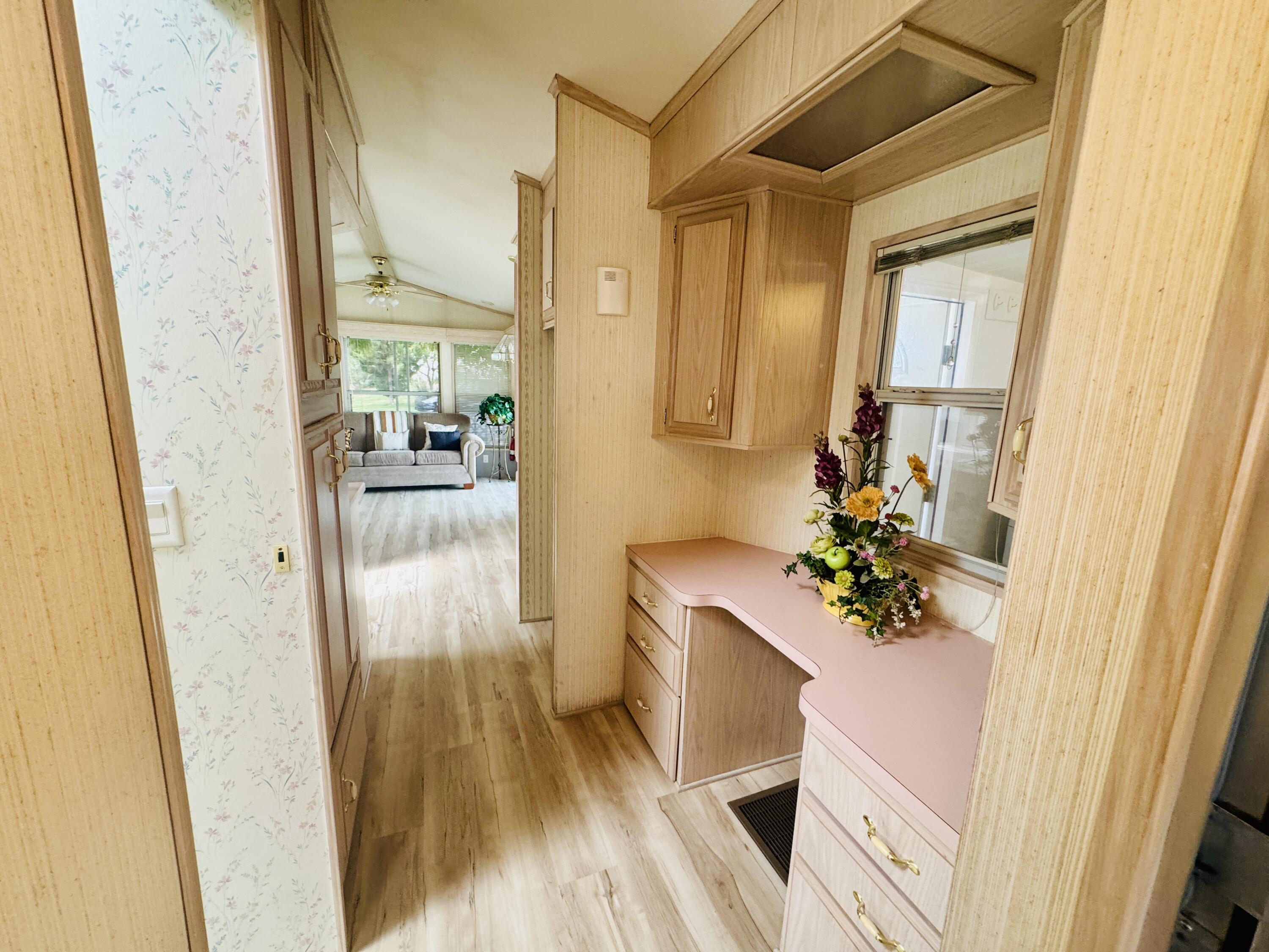 CANYON BREEZE RV RESORT - Residential