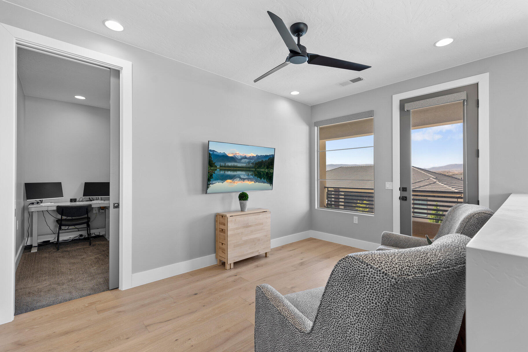 VILLAS AT SUN RIVER - Residential