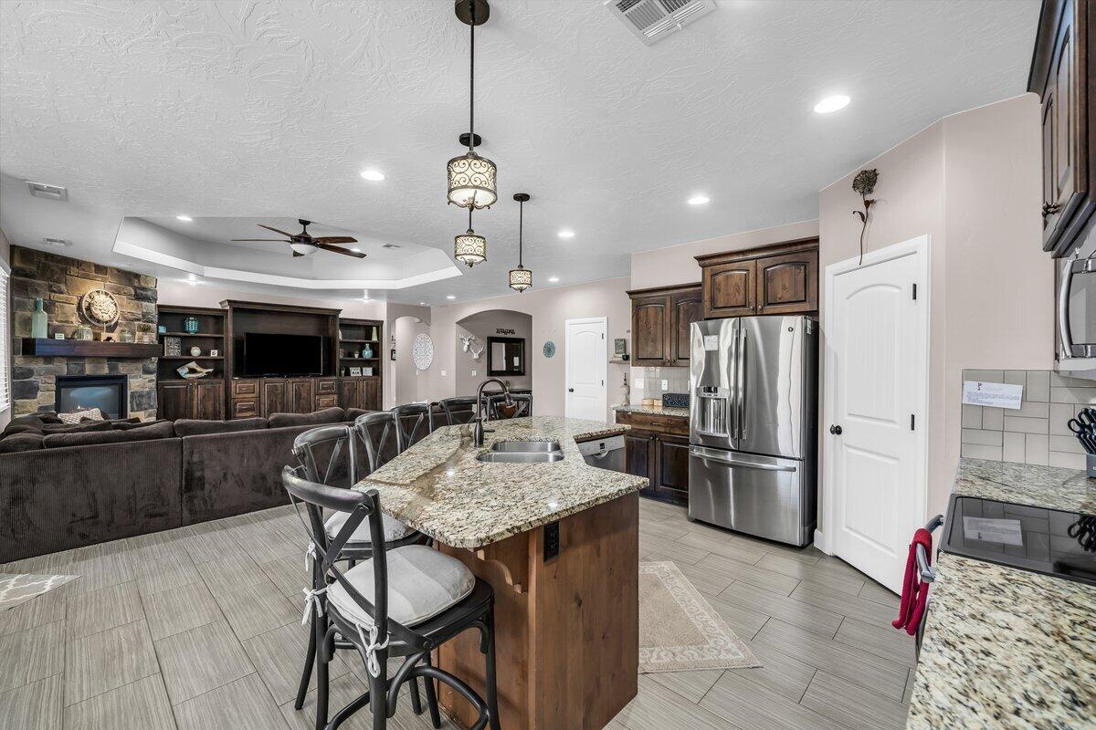 DIXIE SPRINGS - Residential