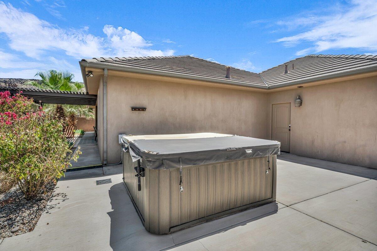 DIXIE SPRINGS - Residential