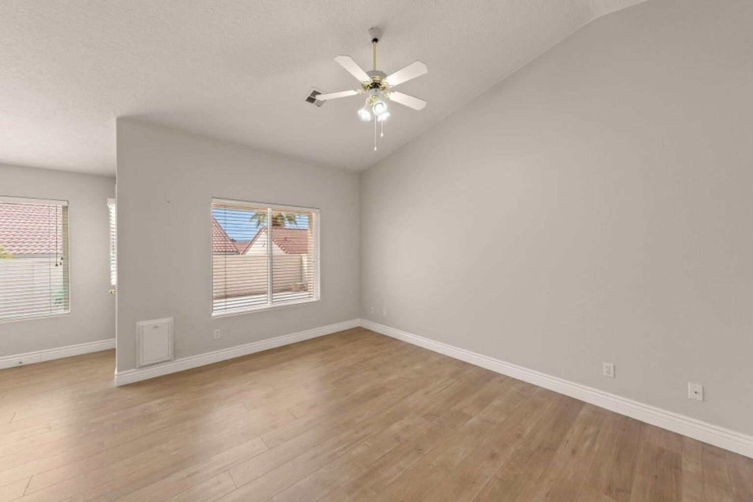 SILVERCREEK TOWNHOMES - Residential