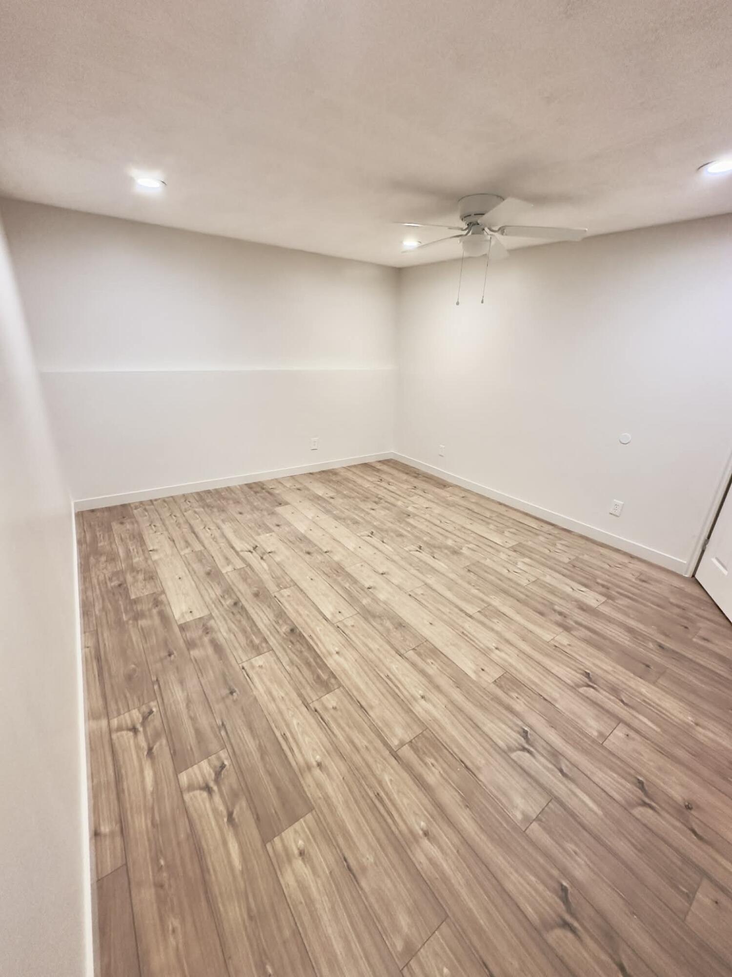 JCR MOBILE ESTATES - Residential