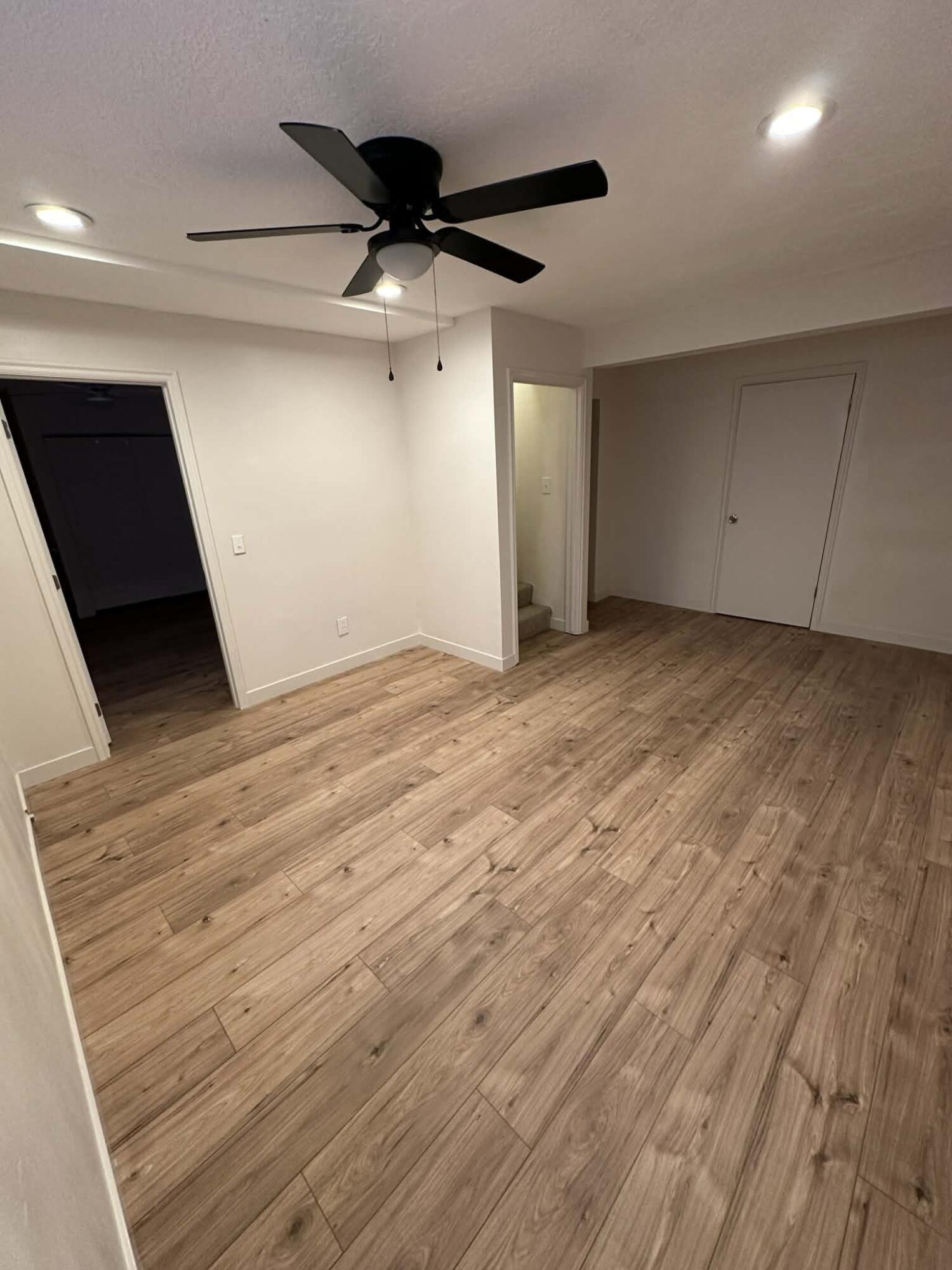 JCR MOBILE ESTATES - Residential