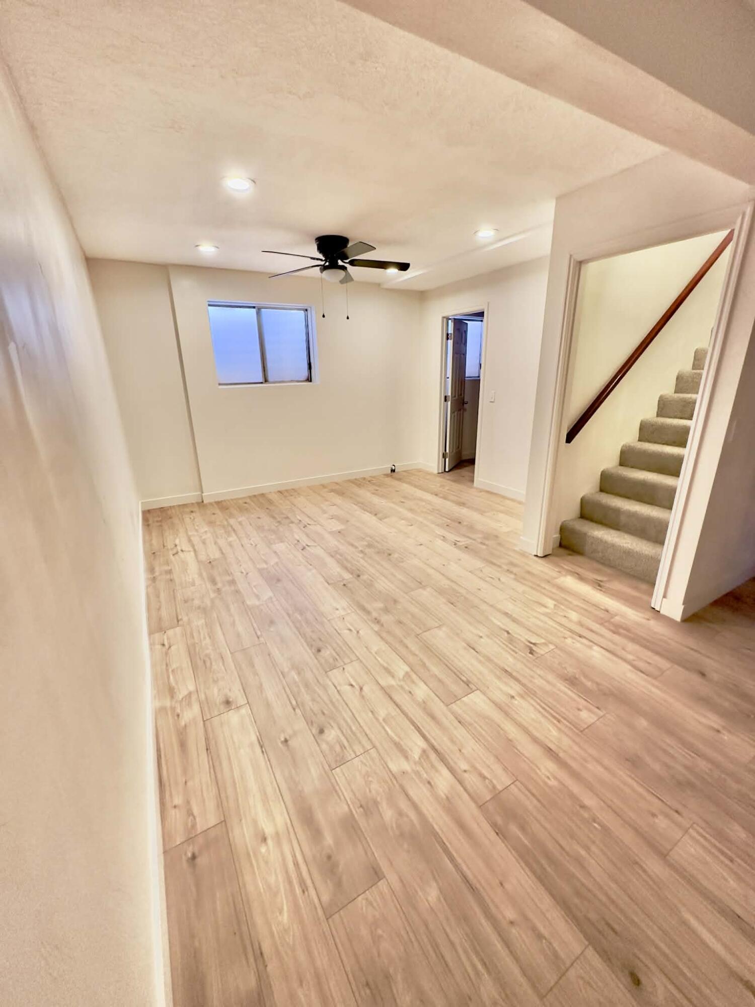 JCR MOBILE ESTATES - Residential