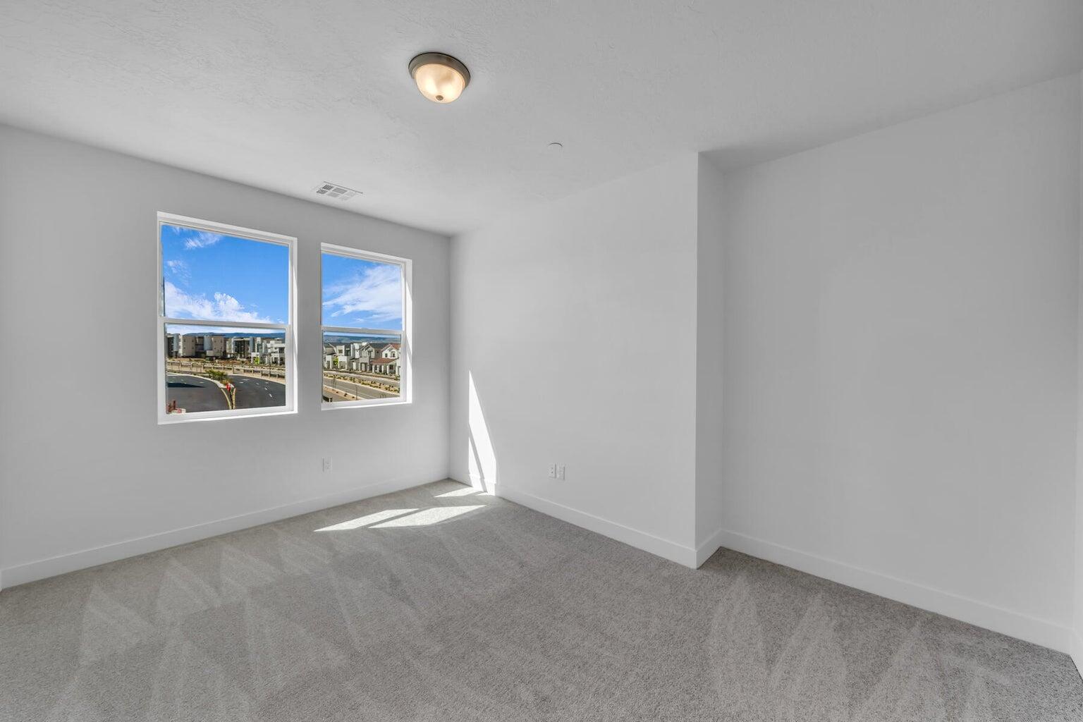 DESERT COLOR AUBURN HILLS CONDOMINIUMS - Residential
