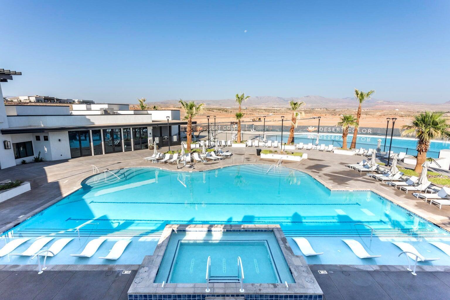 DESERT COLOR AUBURN HILLS CONDOMINIUMS - Residential