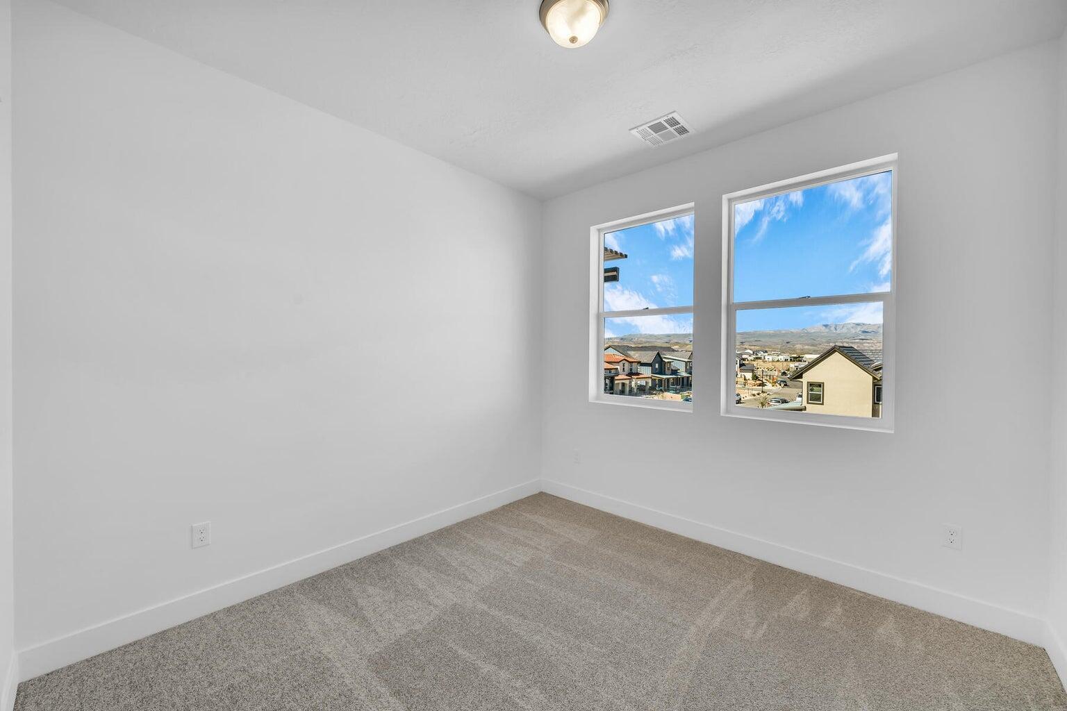 DESERT COLOR AUBURN HILLS CONDOMINIUMS - Residential