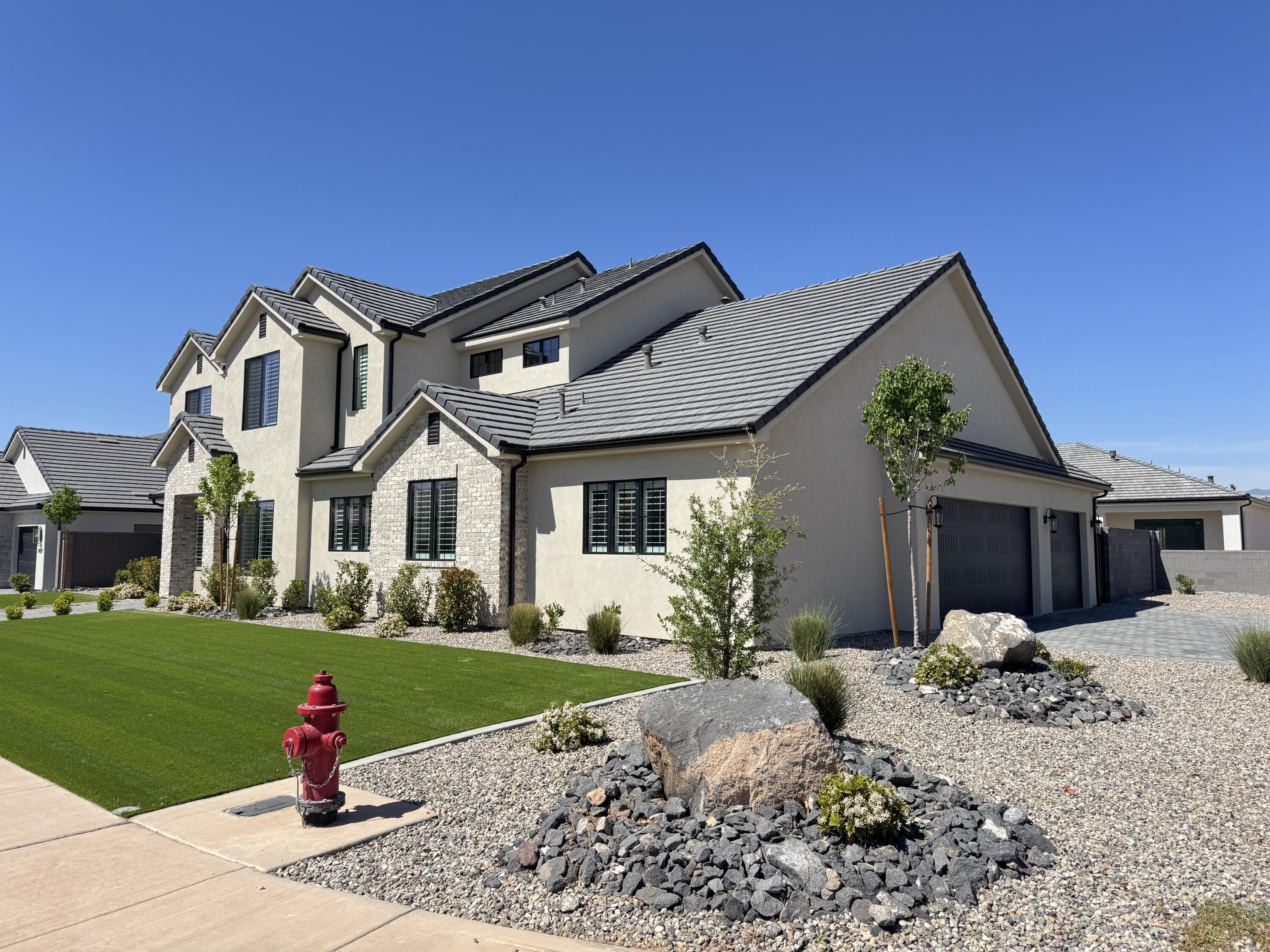 MOORLAND PARK - Residential