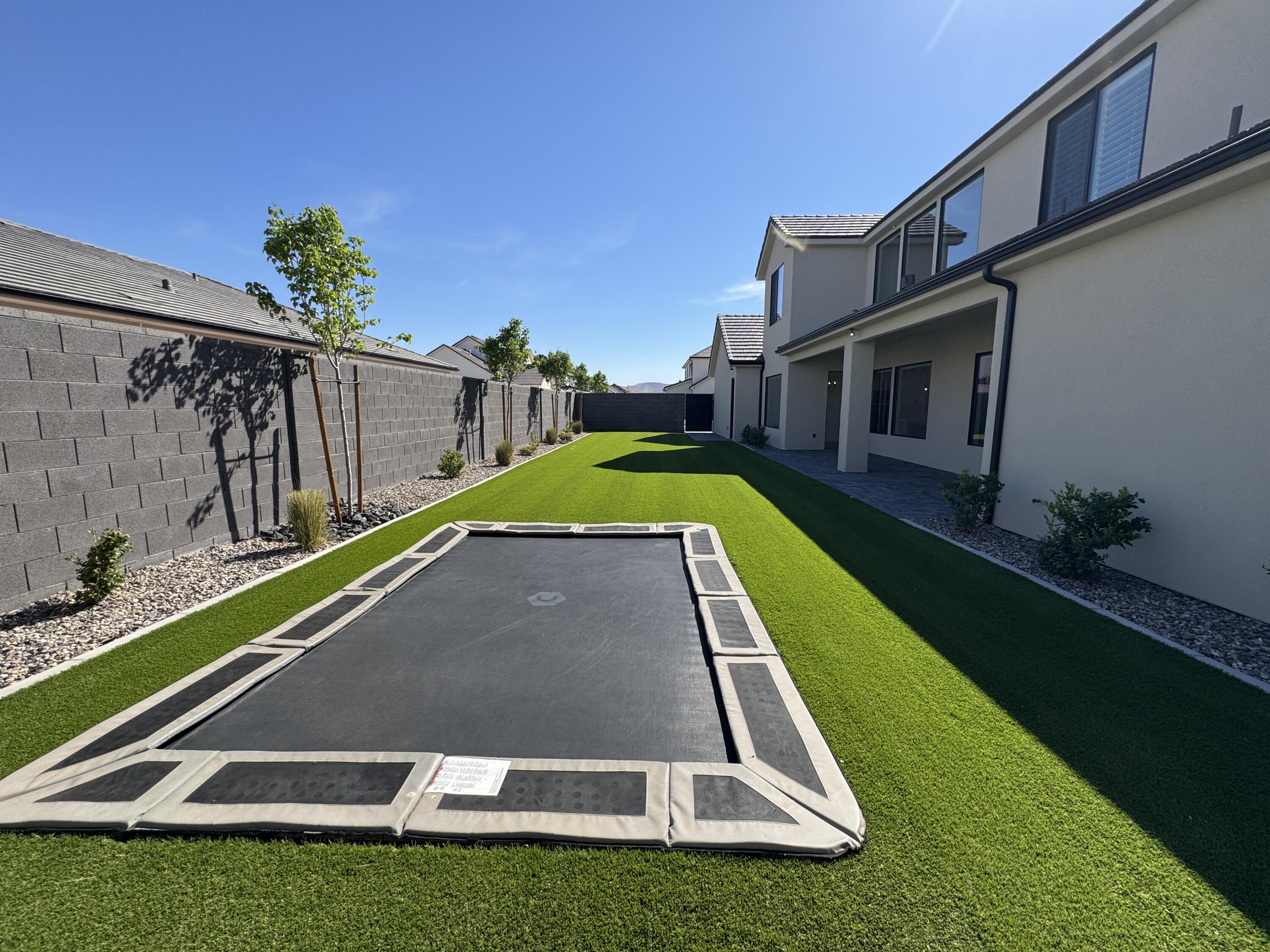 MOORLAND PARK - Residential