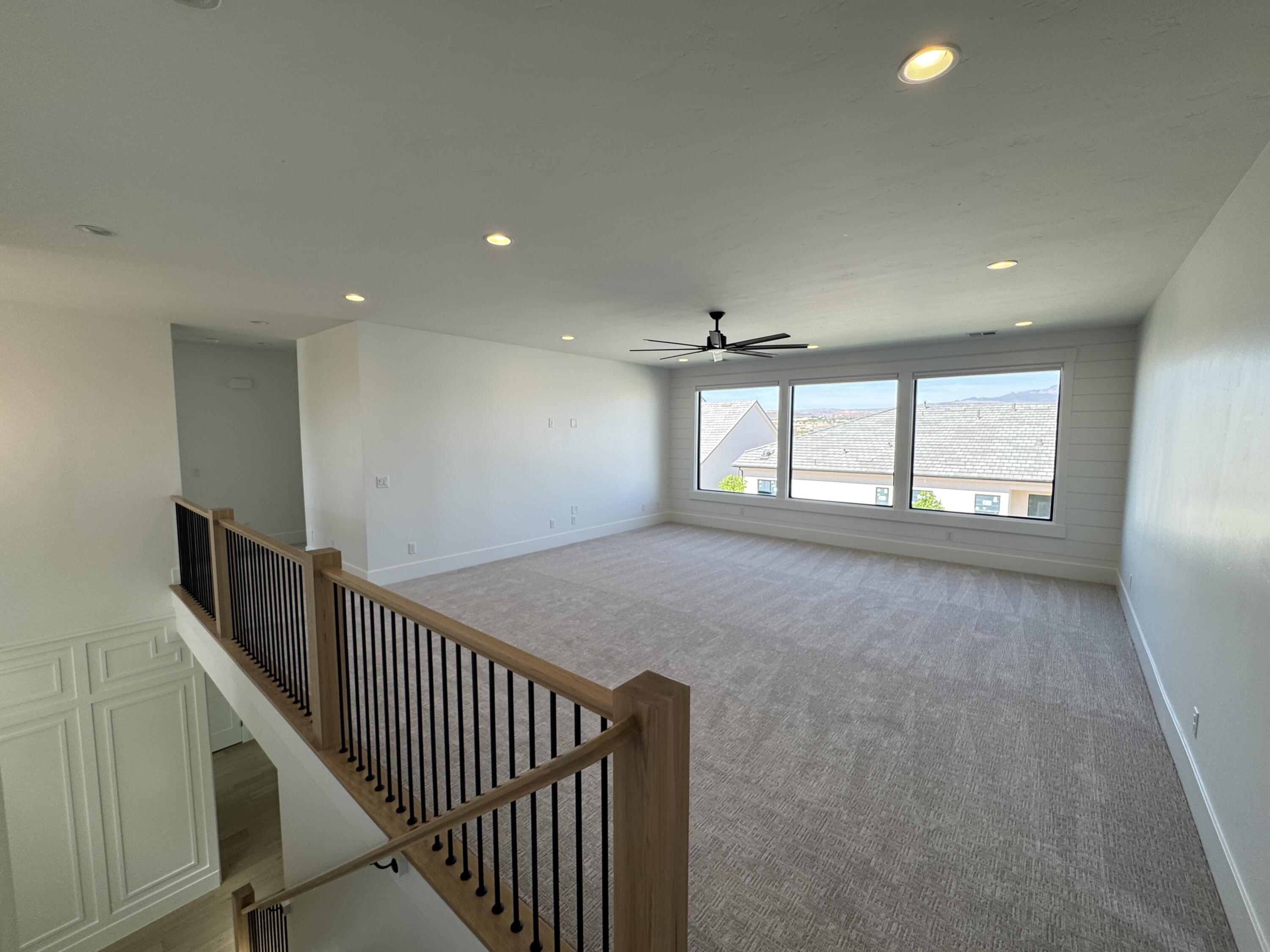 MOORLAND PARK - Residential