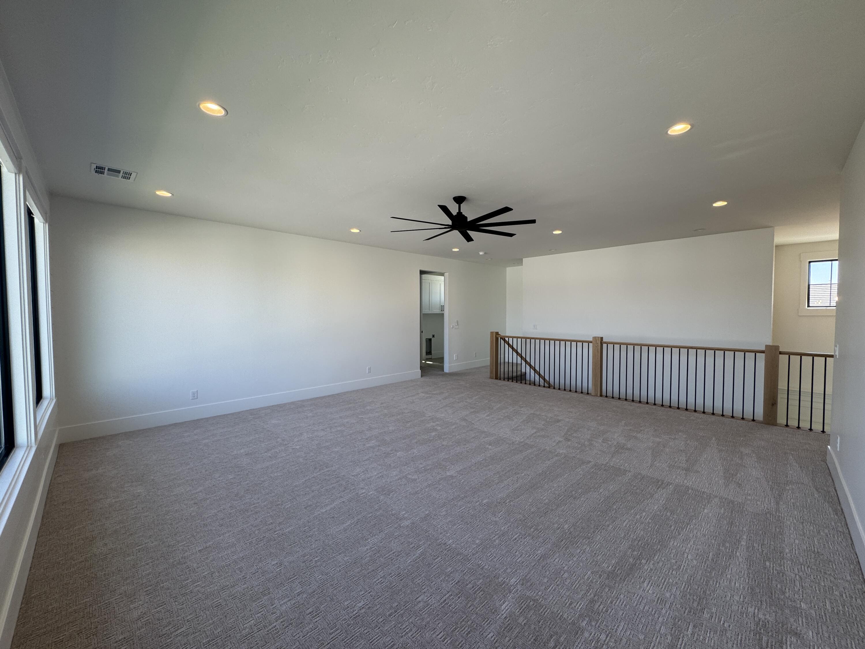 MOORLAND PARK - Residential