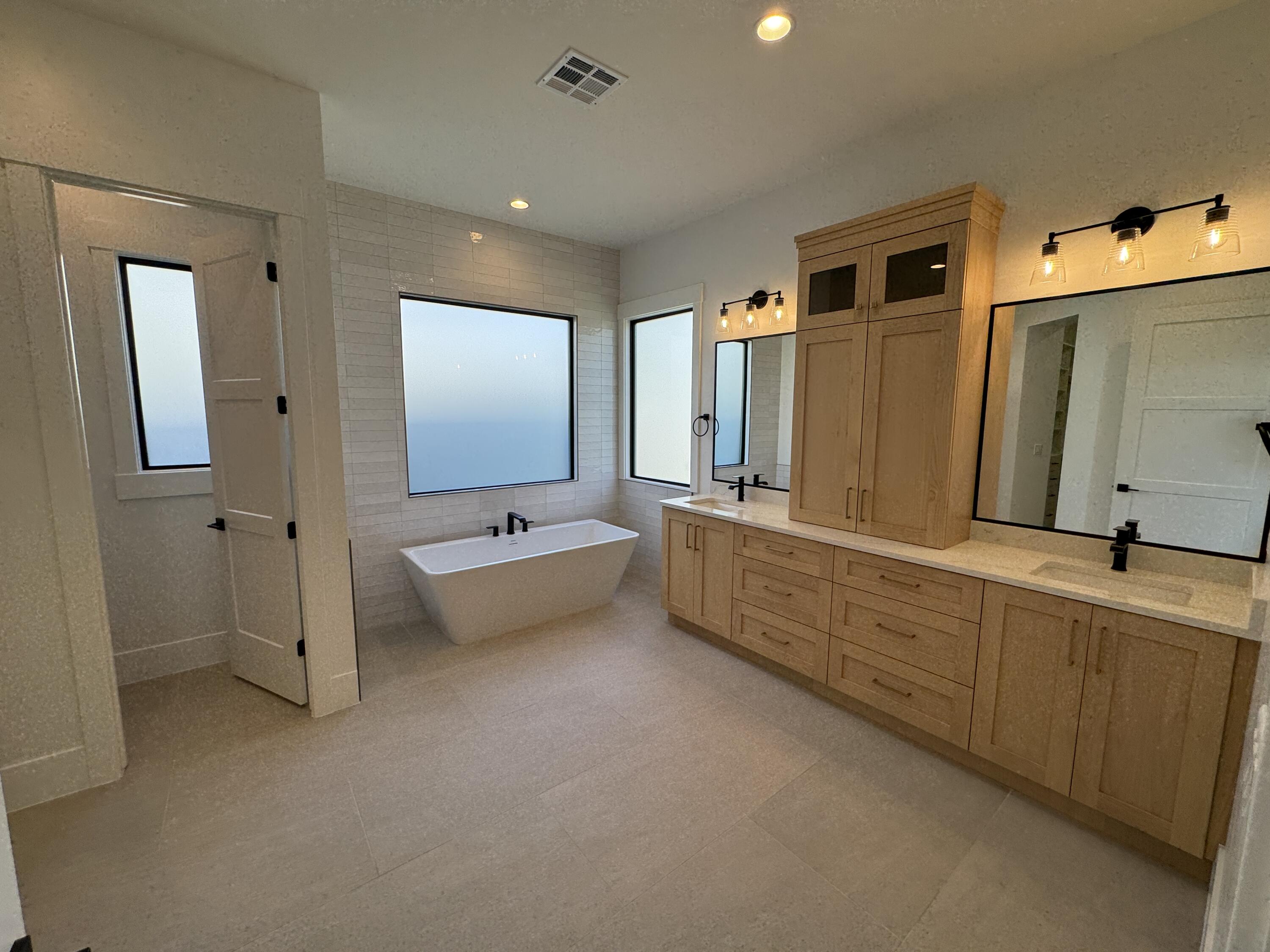 MOORLAND PARK - Residential