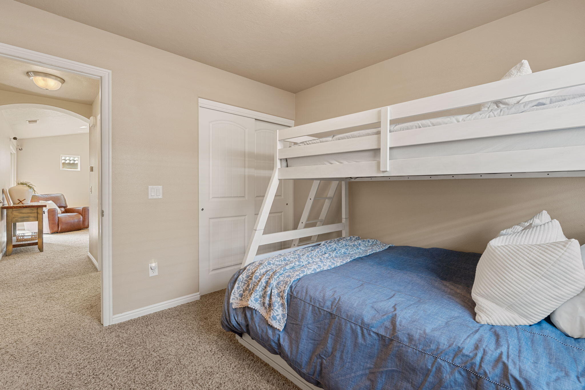 HIGHLAND PARK AT THE CORAL CANYON - Residential