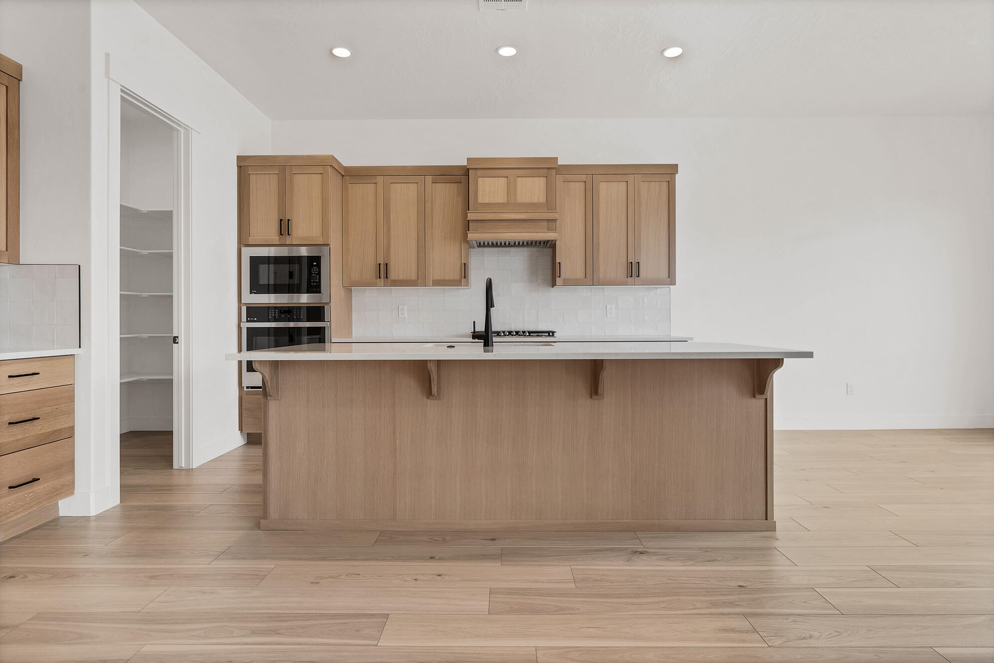 SHOOTING STAR - Residential