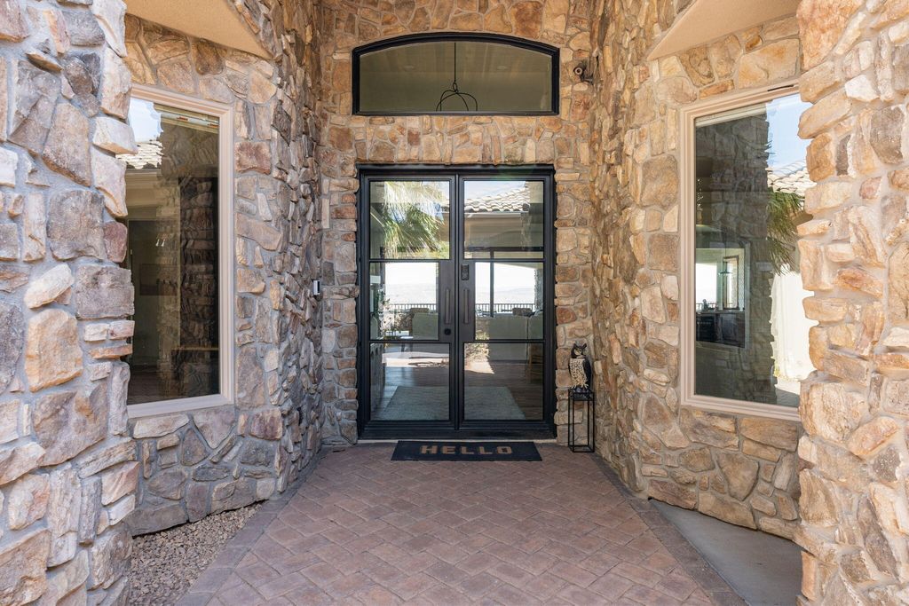 Photo of 1343 W Cambridge Ave 204 #204, Washington, UT 84780 (MLS # 26-273927)