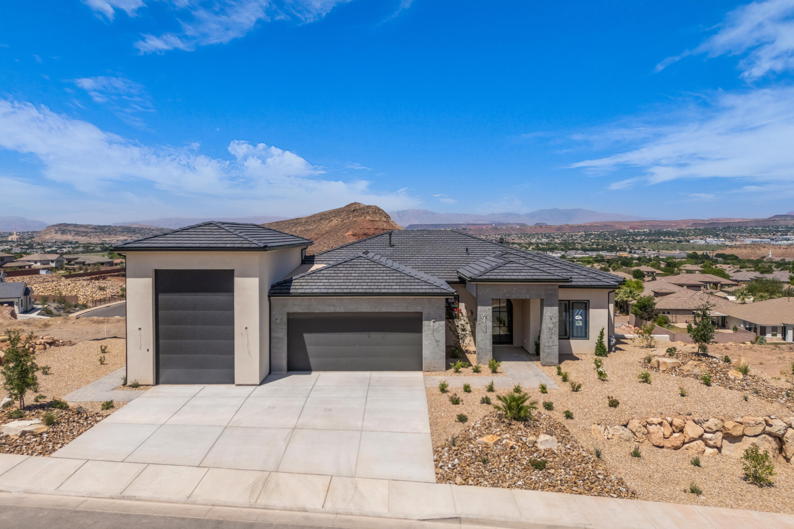 HEIGHTS AT WASHINGTON BENCH - Residential