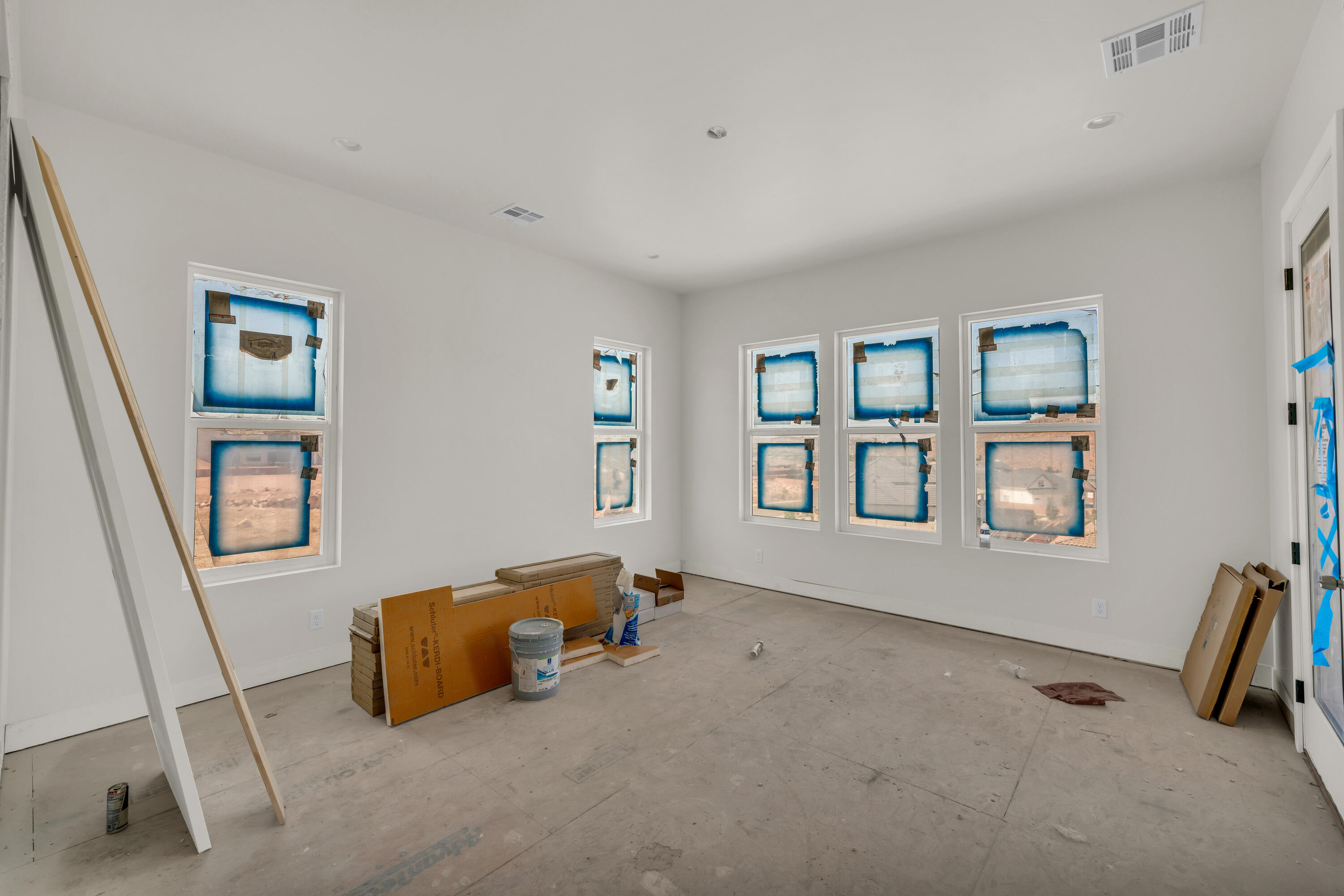 HEIGHTS AT WASHINGTON BENCH - Residential