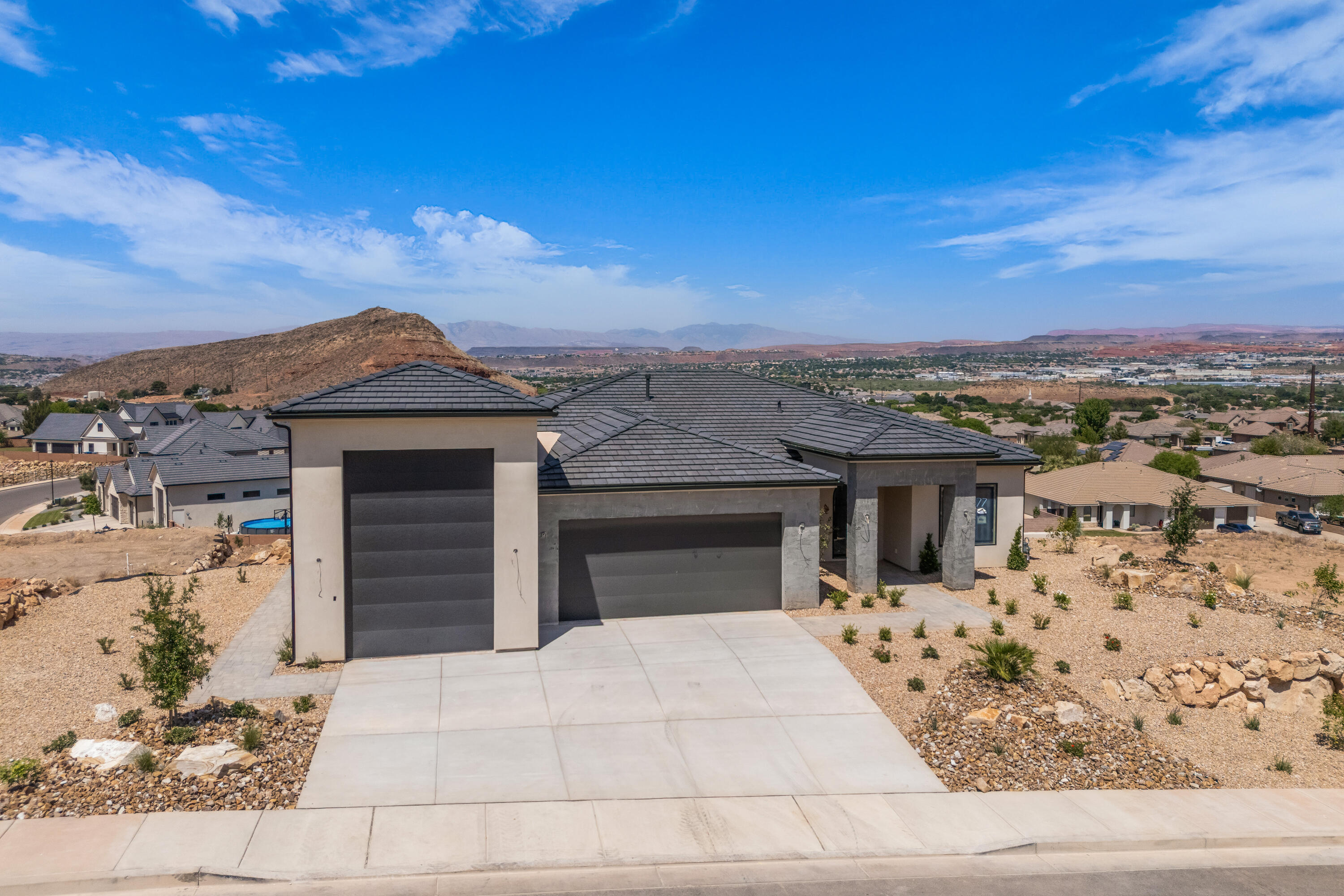 HEIGHTS AT WASHINGTON BENCH - Residential