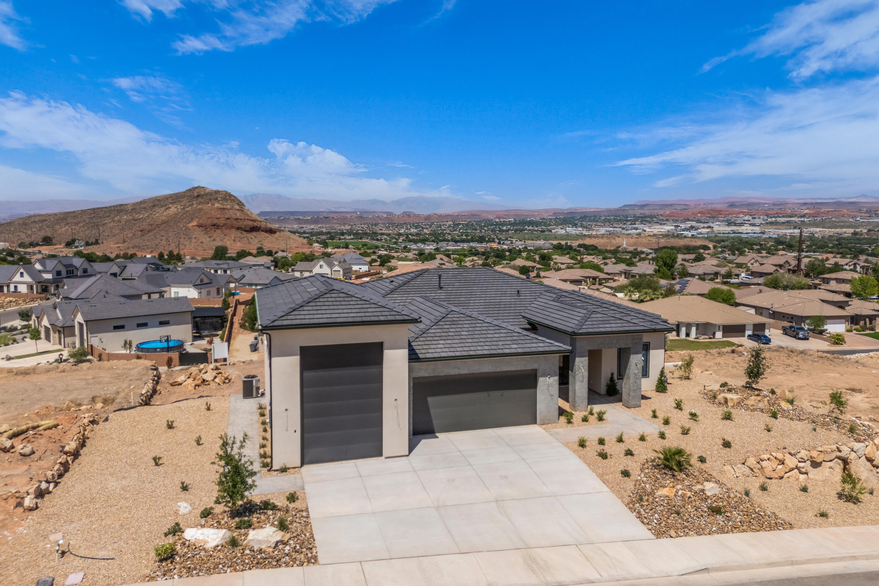 HEIGHTS AT WASHINGTON BENCH - Residential