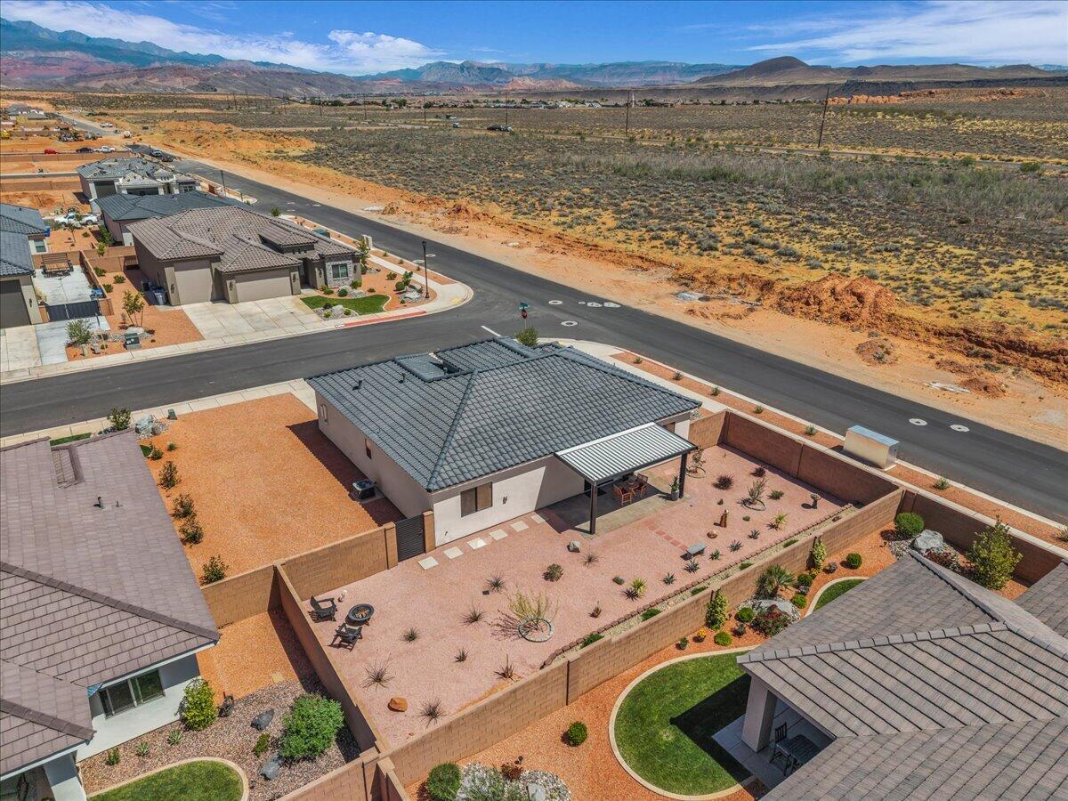 SEDERO AT DESERT SANDS - Residential