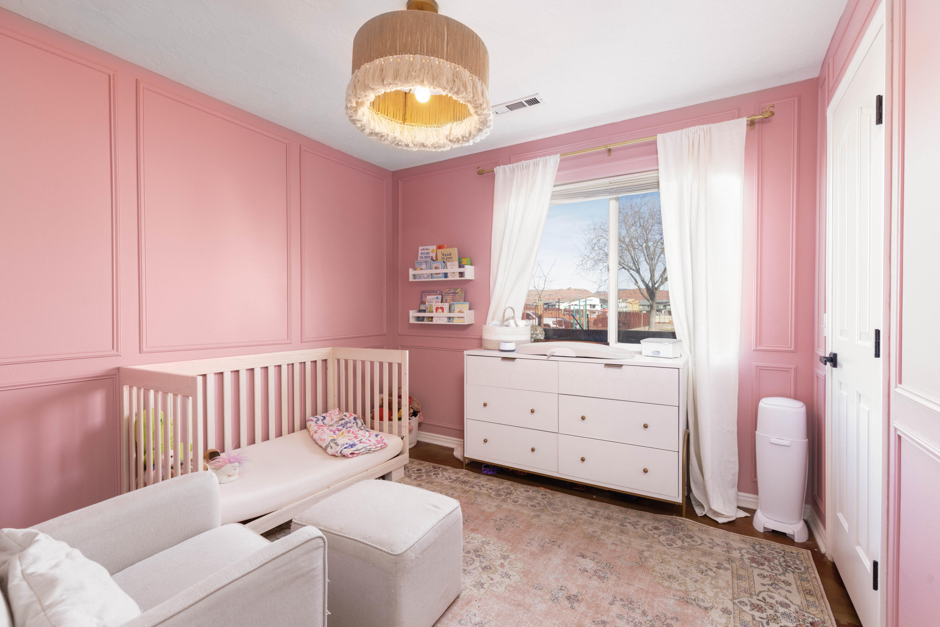 RED MOUNTAIN TOWNHOMES - Residential