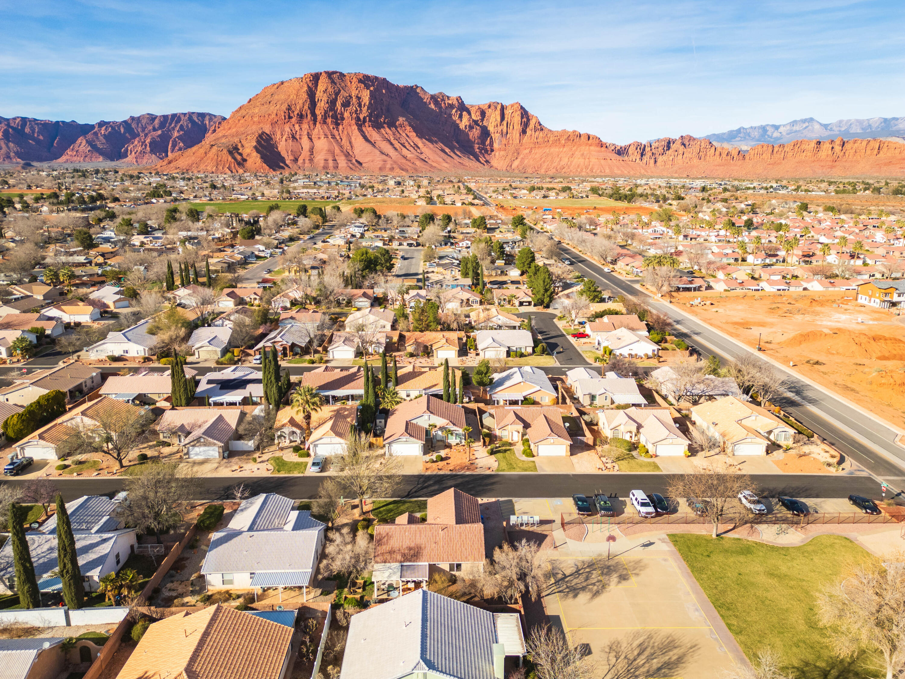 RED MOUNTAIN TOWNHOMES - Residential