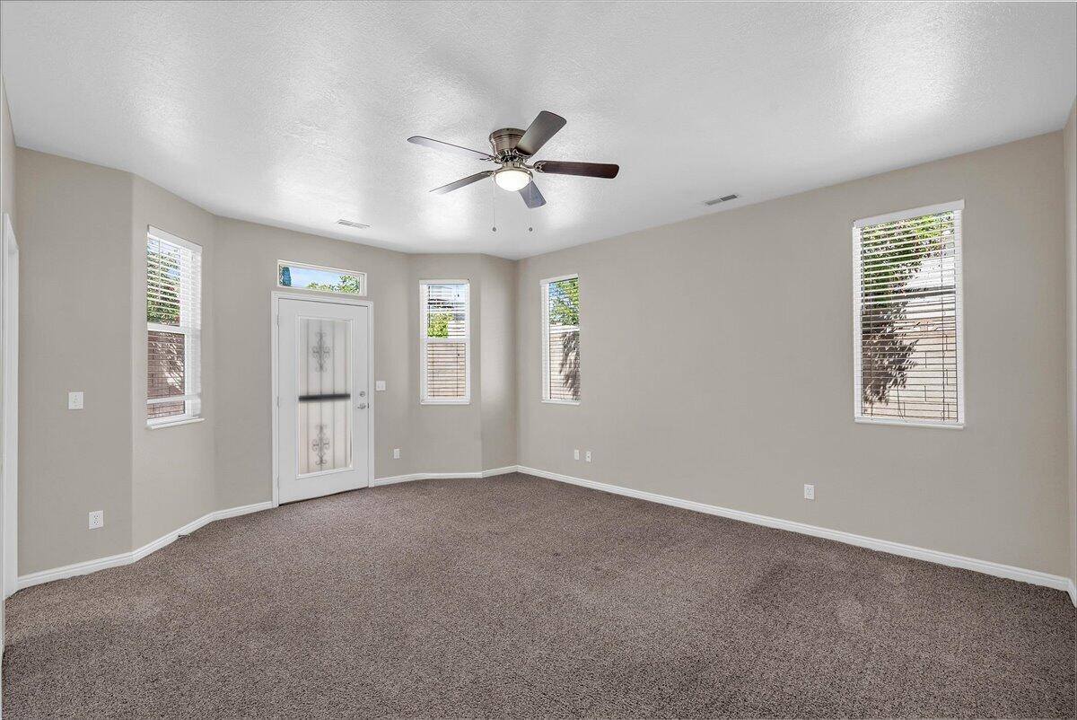 MCARTHUR HEIGHTS - Residential