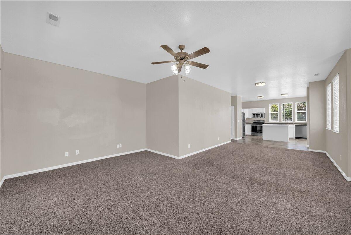 MCARTHUR HEIGHTS - Residential