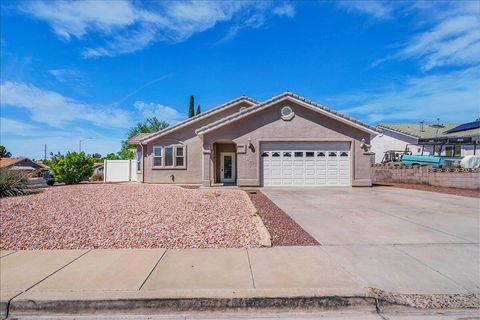 Photo of 463 N 2070 E, Saint George, UT 84790 (MLS # 26-271375)