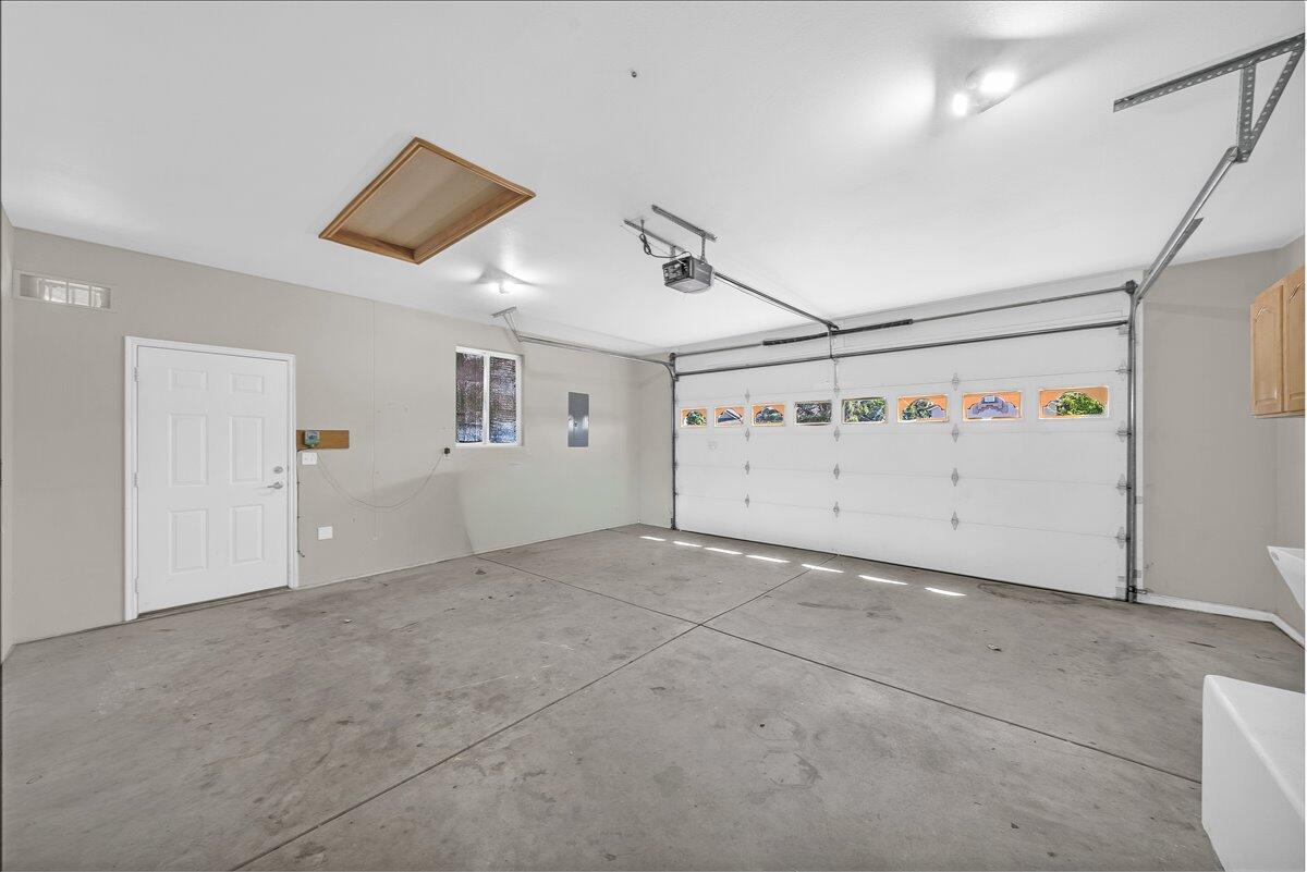 MCARTHUR HEIGHTS - Residential