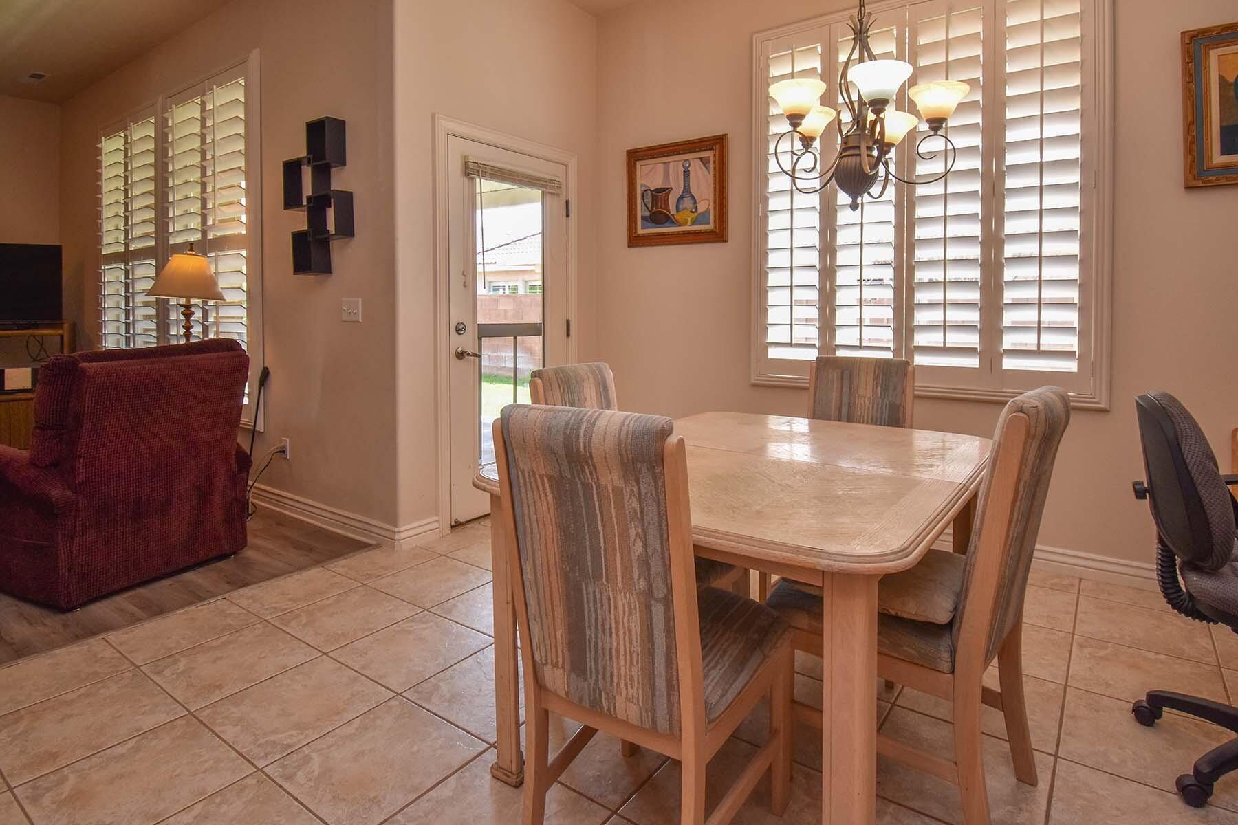 SPRINGFIELD TH - Residential