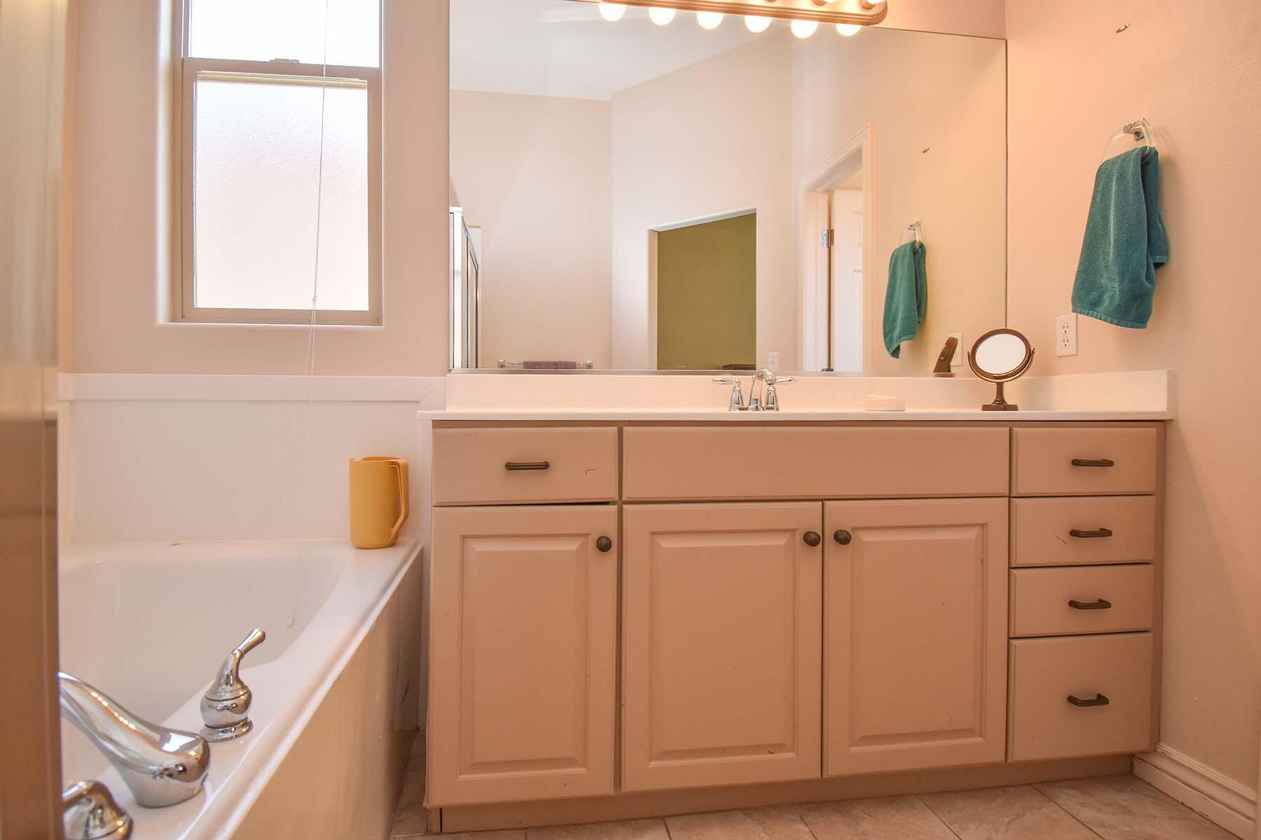 SPRINGFIELD TH - Residential